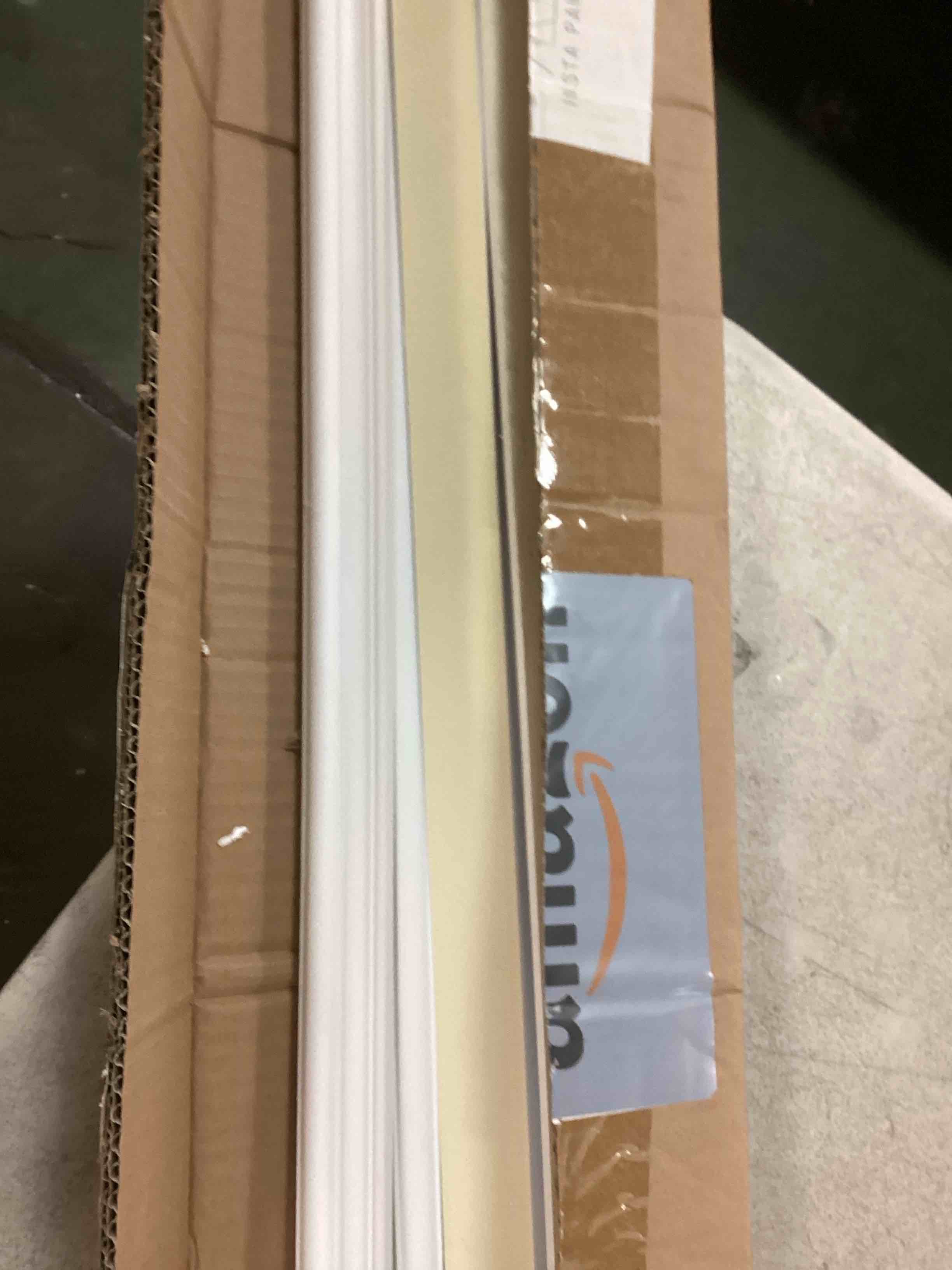 https://s3.amazonaws.com/lotting-images-prod/bidfta/PPE00146215_1728916899653.jpeg