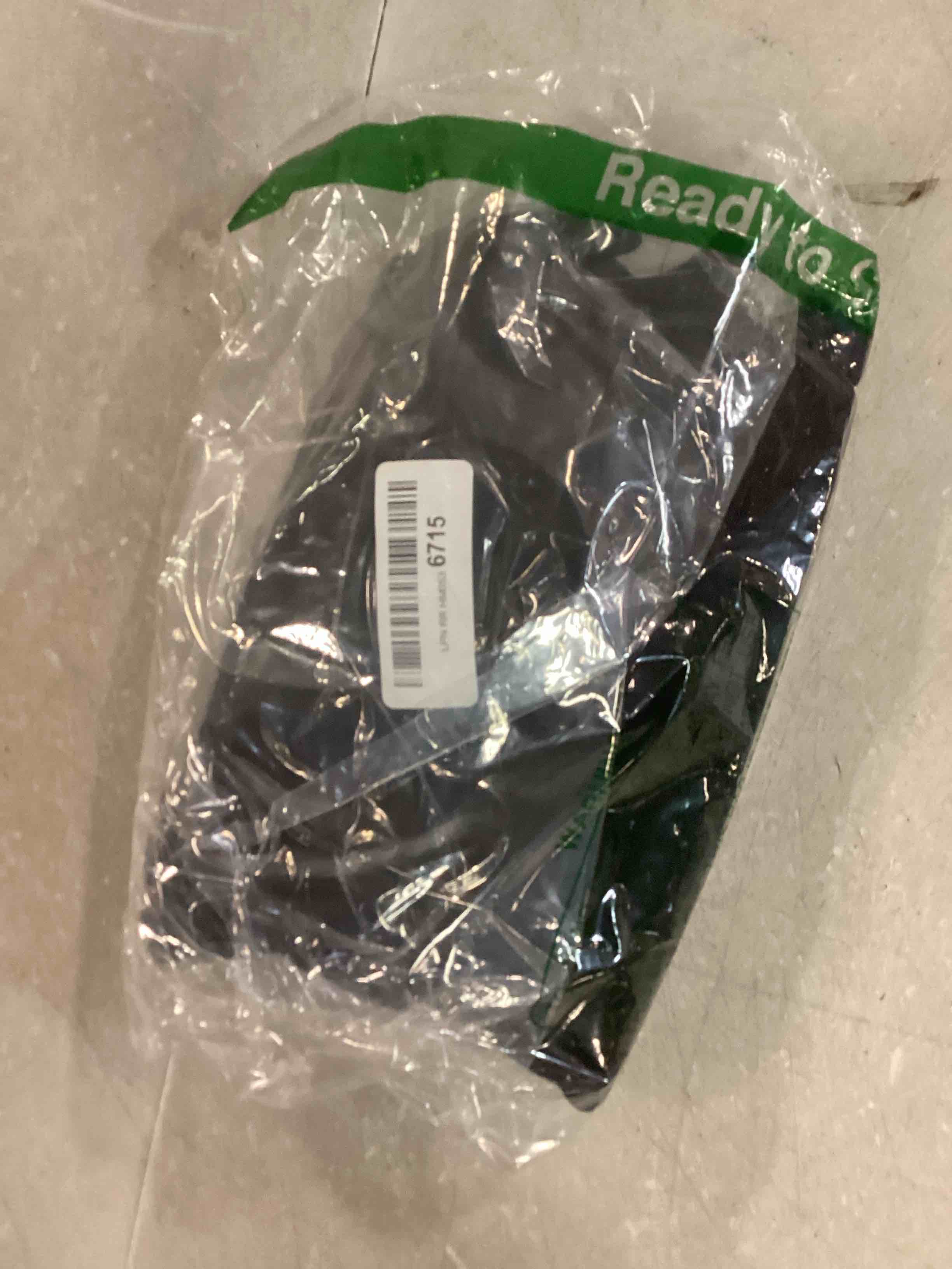 https://s3.amazonaws.com/lotting-images-prod/bidfta/PPE00146492_1728648704335.jpeg