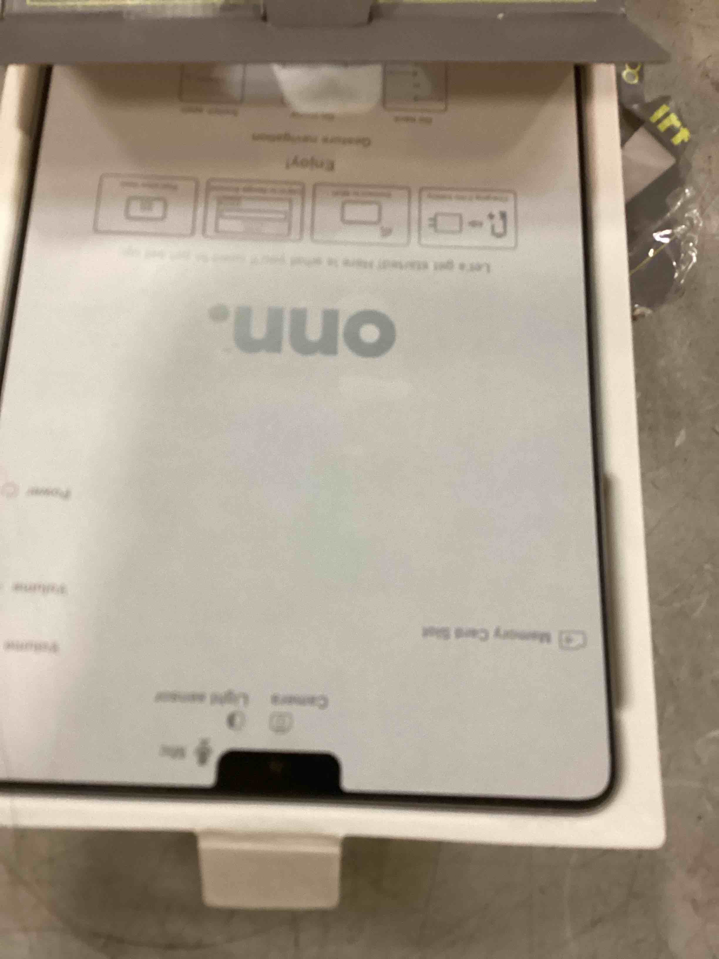 https://s3.amazonaws.com/lotting-images-prod/bidfta/PPE00146510_1728582437624.jpeg