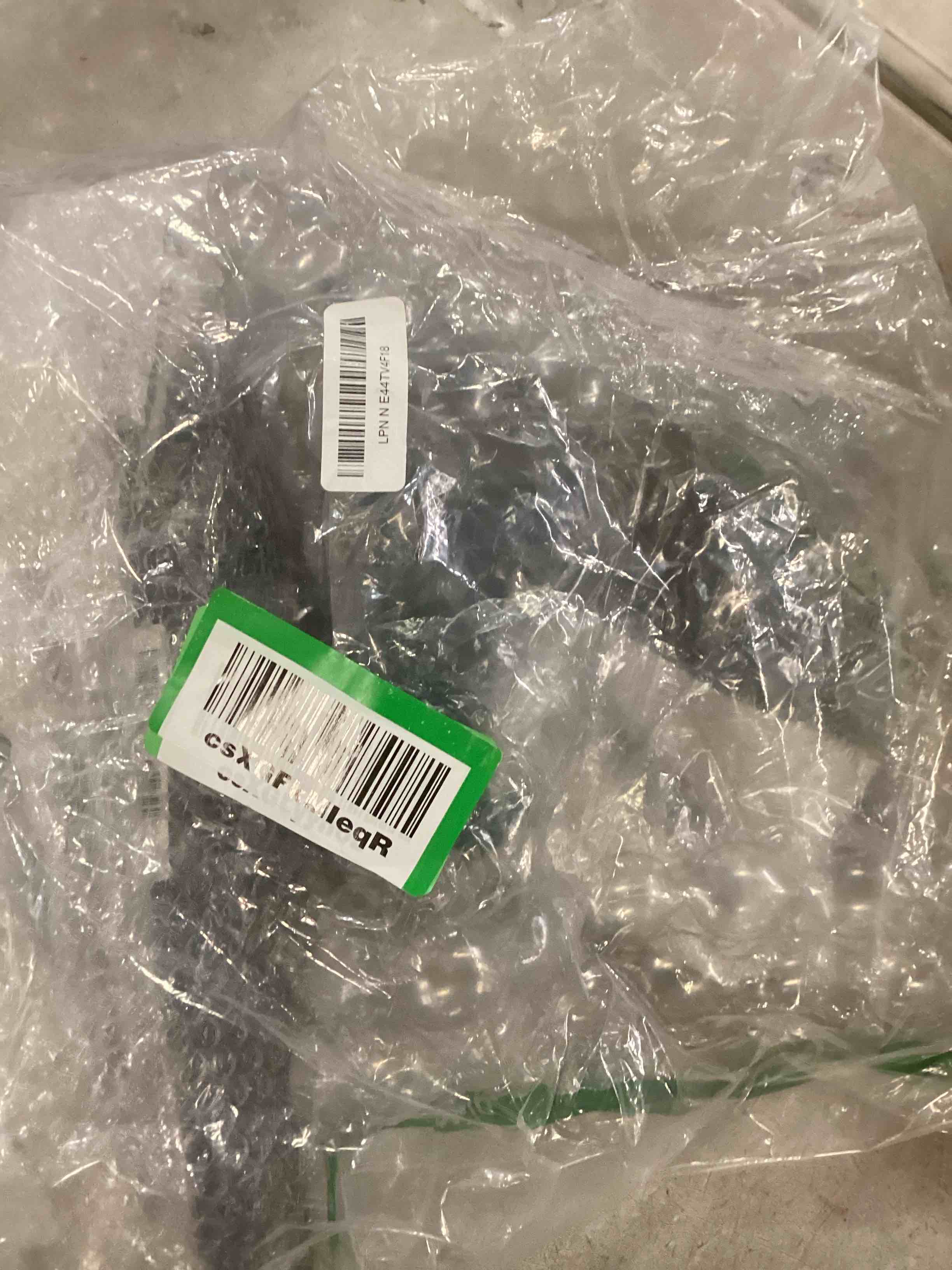 https://s3.amazonaws.com/lotting-images-prod/bidfta/PPE00146560_1728570900754.jpeg