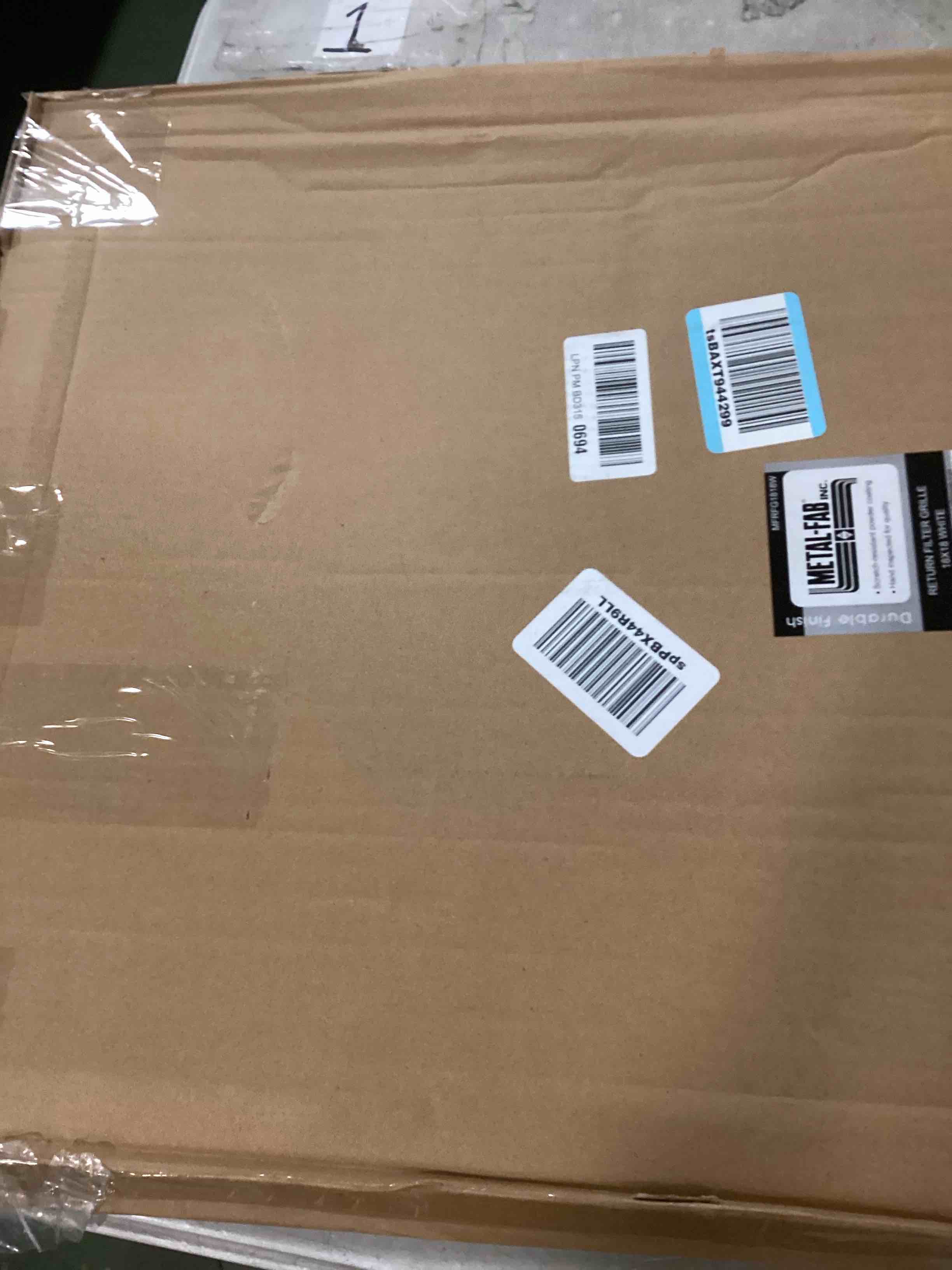https://s3.amazonaws.com/lotting-images-prod/bidfta/PPE00146624_1728564121082.jpeg