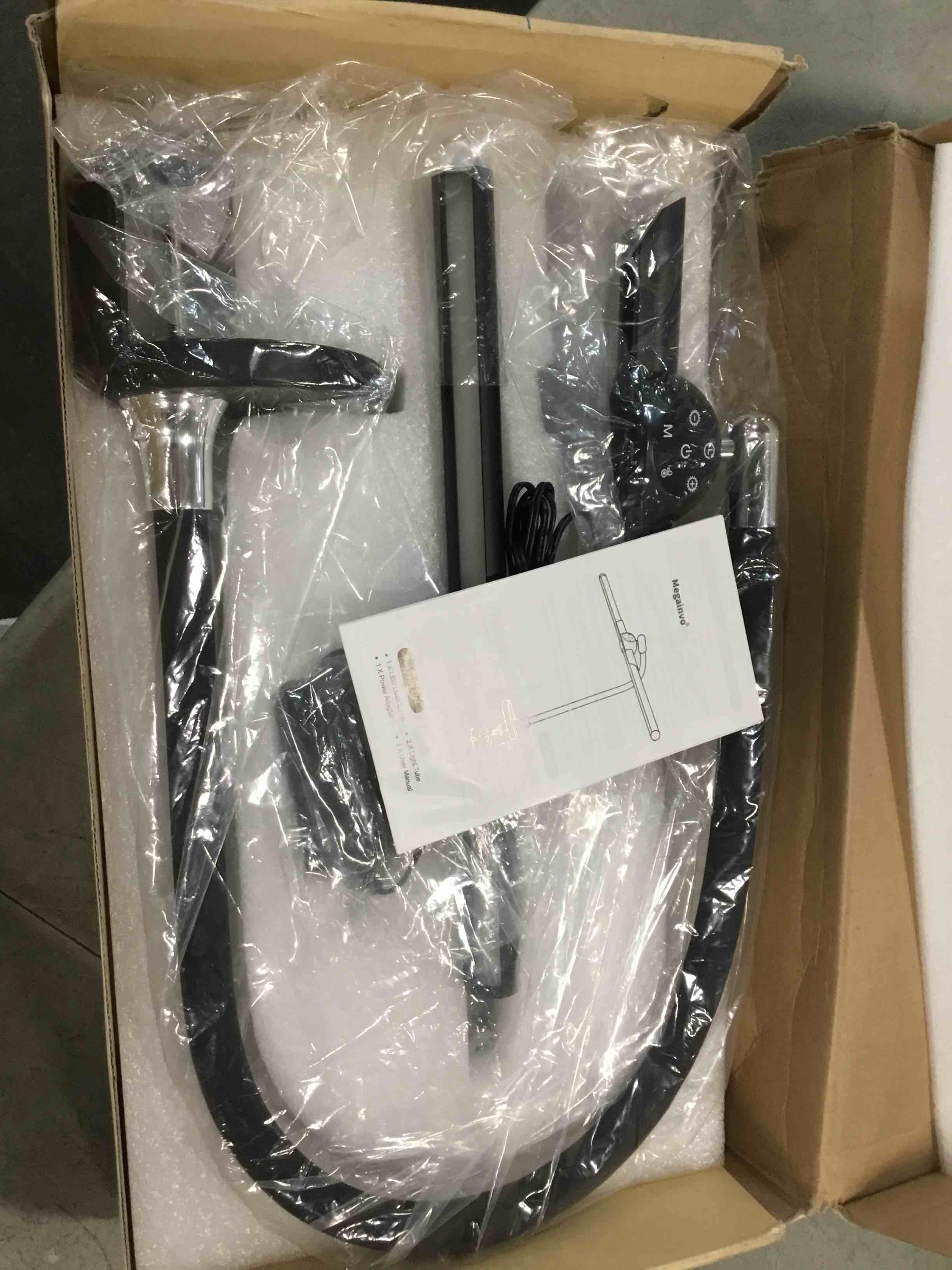 https://s3.amazonaws.com/lotting-images-prod/bidfta/PPE0014709_1725921132720.jpeg