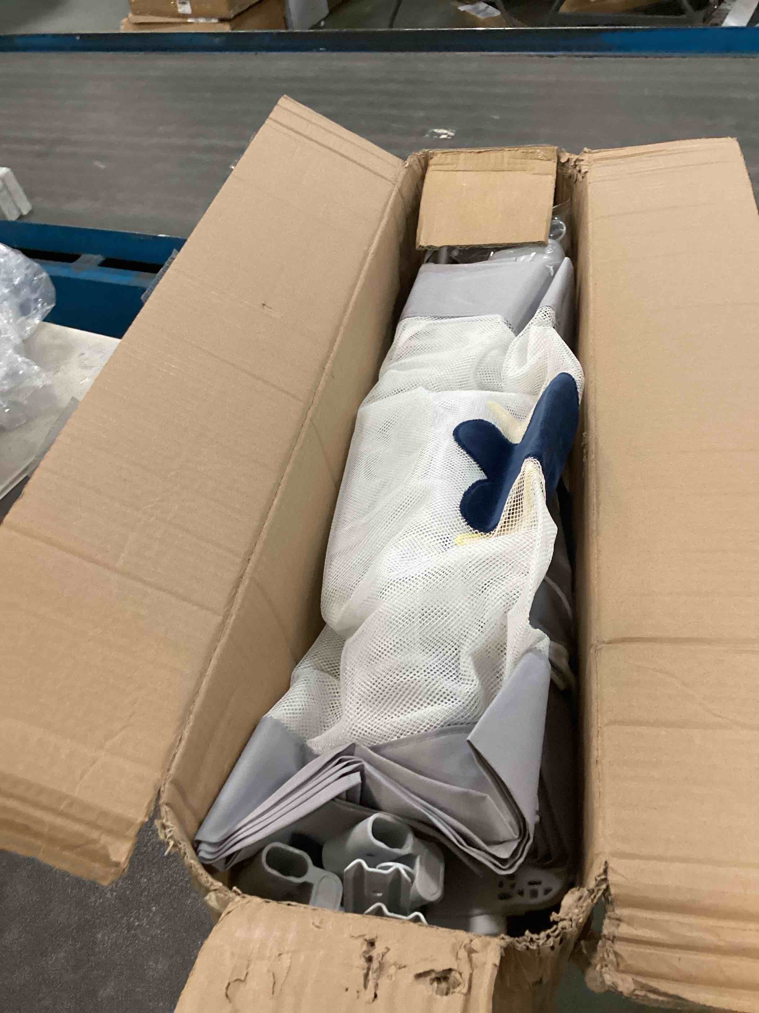 https://s3.amazonaws.com/lotting-images-prod/bidfta/PPE00148841_1728700595193.jpeg