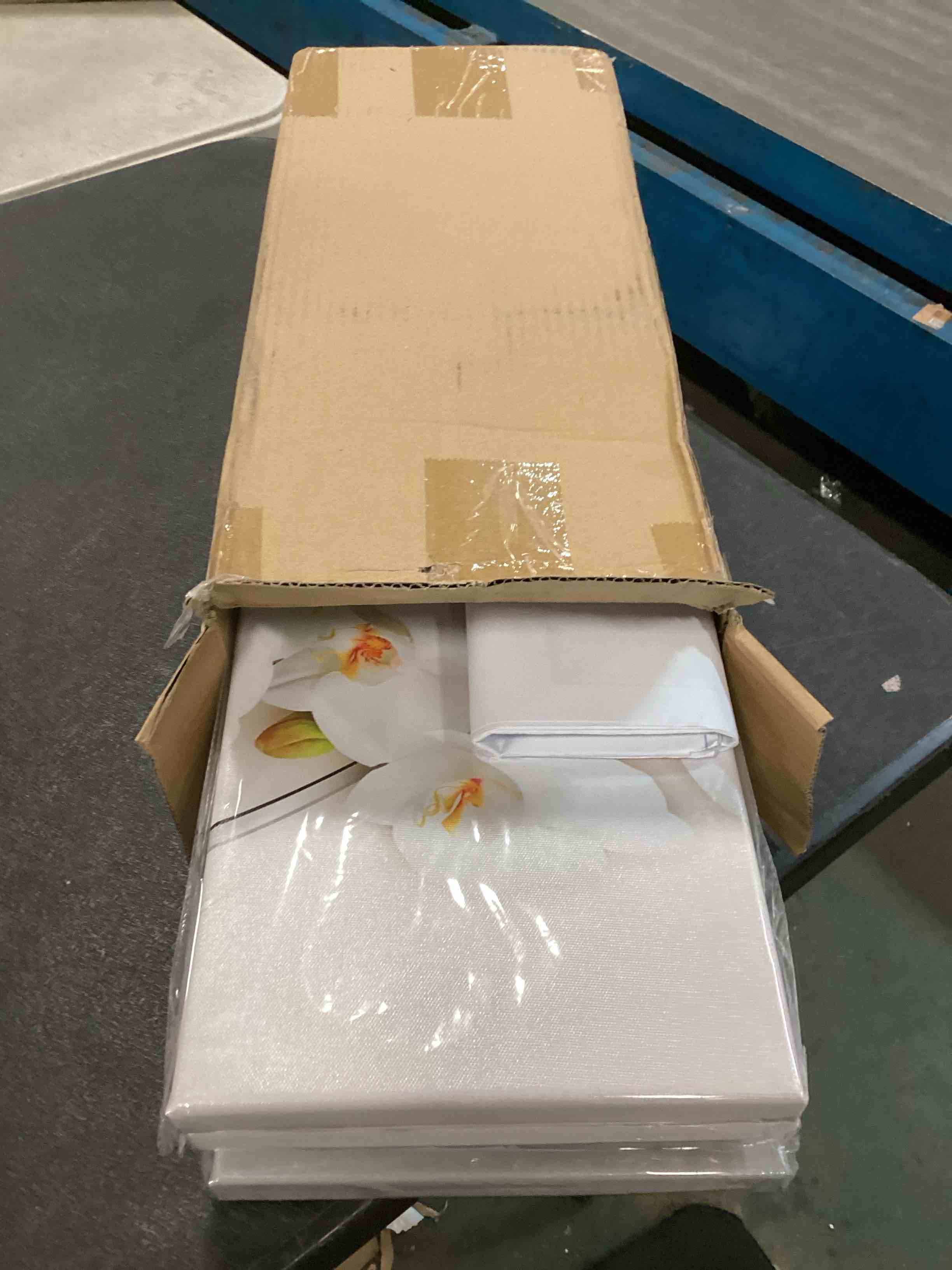 https://s3.amazonaws.com/lotting-images-prod/bidfta/PPE00149262_1728447331667.jpeg