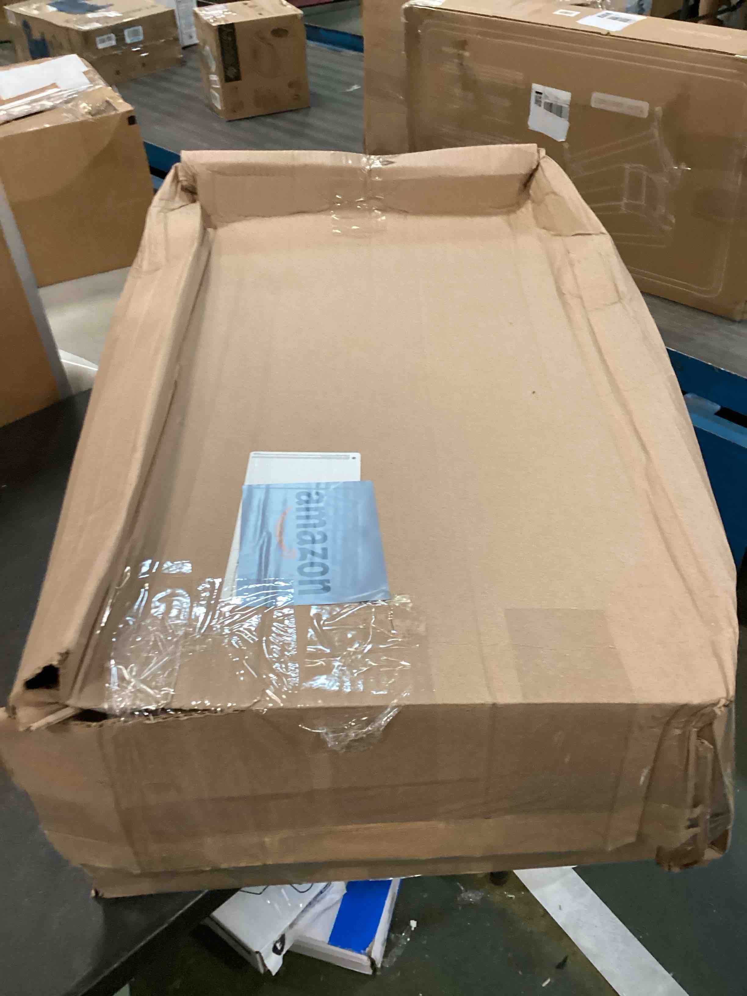 https://s3.amazonaws.com/lotting-images-prod/bidfta/PPE00149964_1728094437931.jpeg