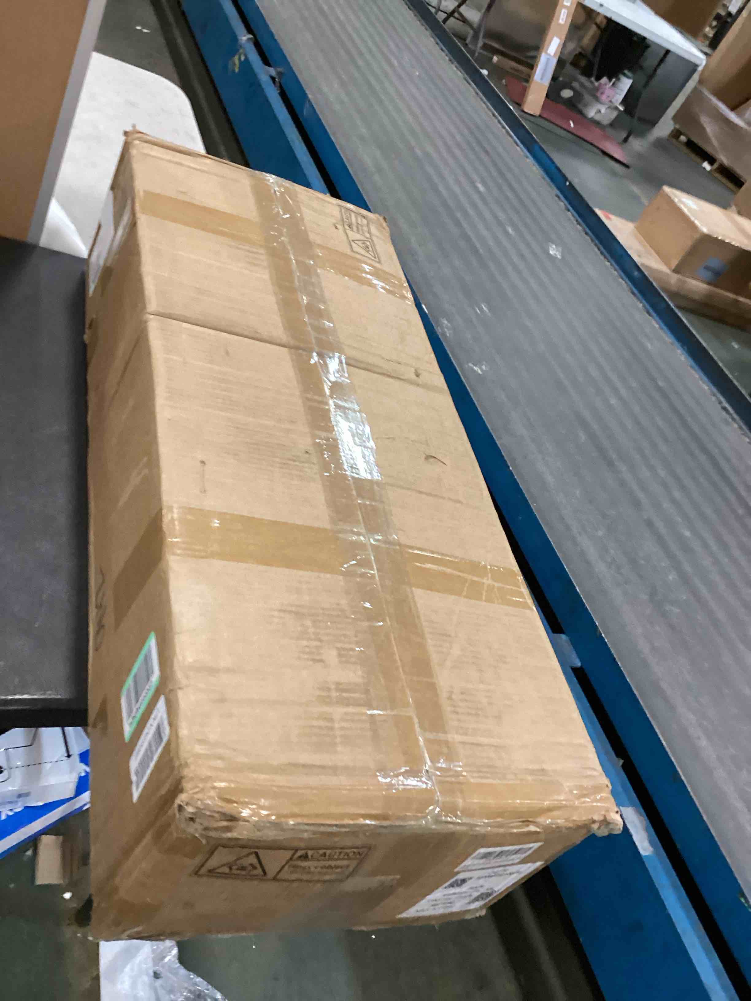 https://s3.amazonaws.com/lotting-images-prod/bidfta/PPE00149983_1728092187890.jpeg