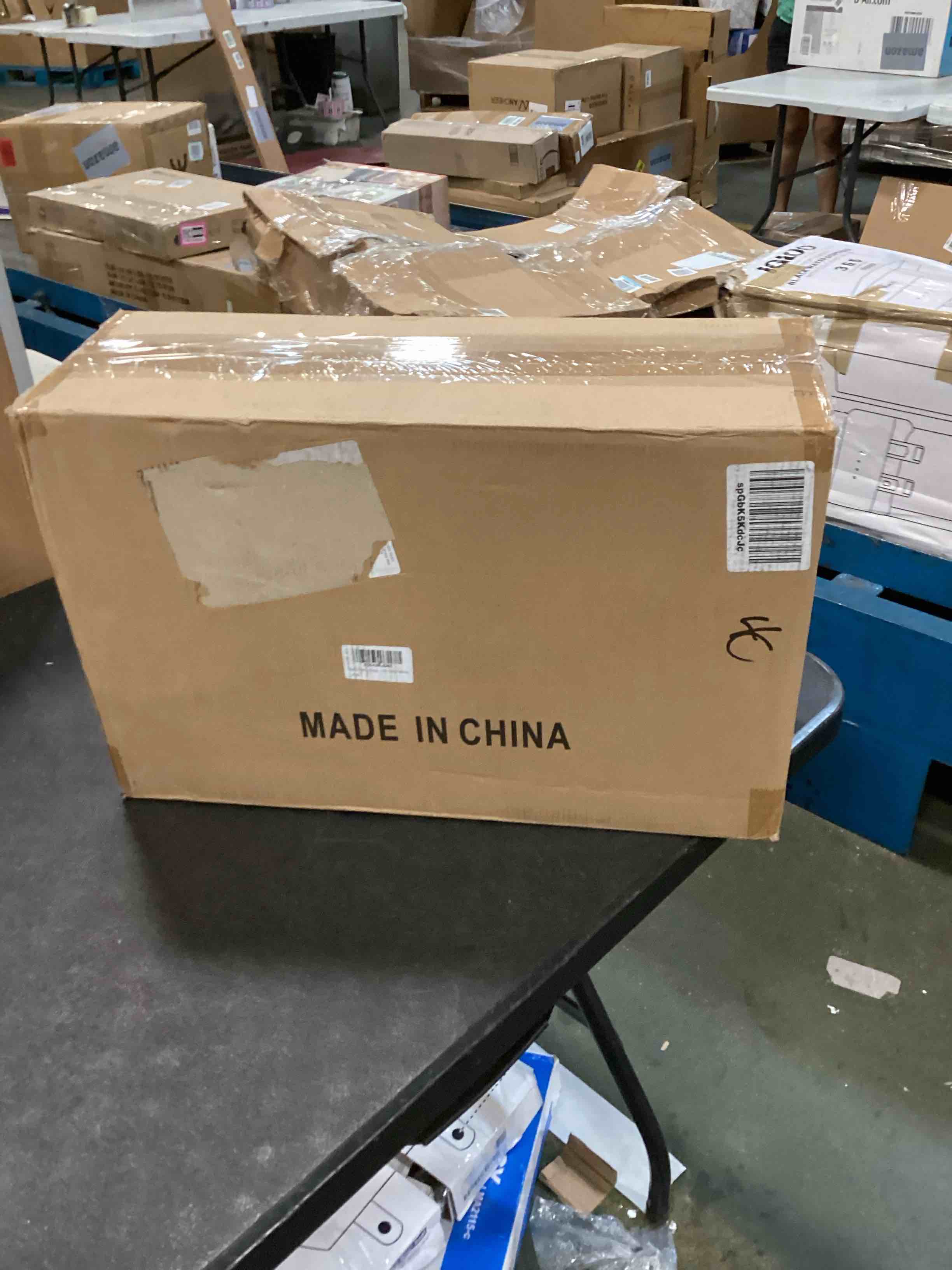 https://s3.amazonaws.com/lotting-images-prod/bidfta/PPE00149990_1728089451005.jpeg