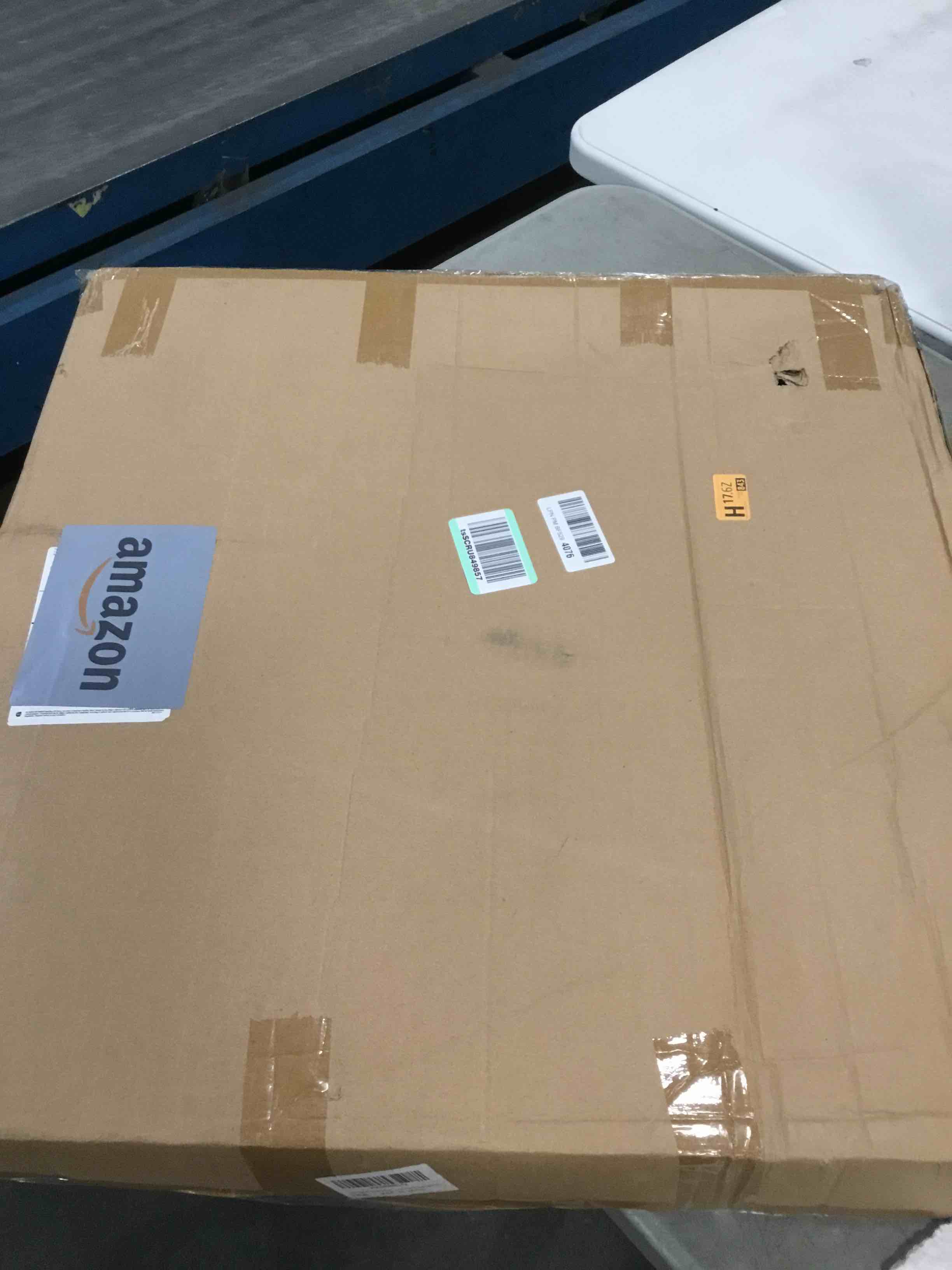 https://s3.amazonaws.com/lotting-images-prod/bidfta/PPE0015039_1725492534423.jpeg