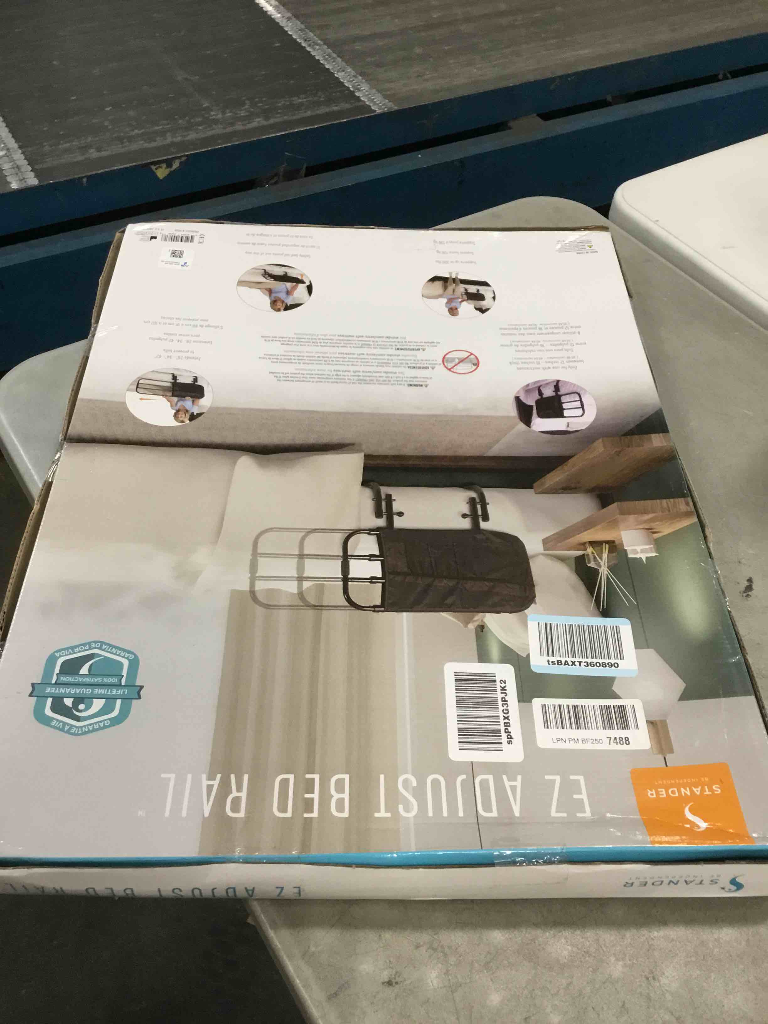 https://s3.amazonaws.com/lotting-images-prod/bidfta/PPE0015107_1725423164408.jpeg