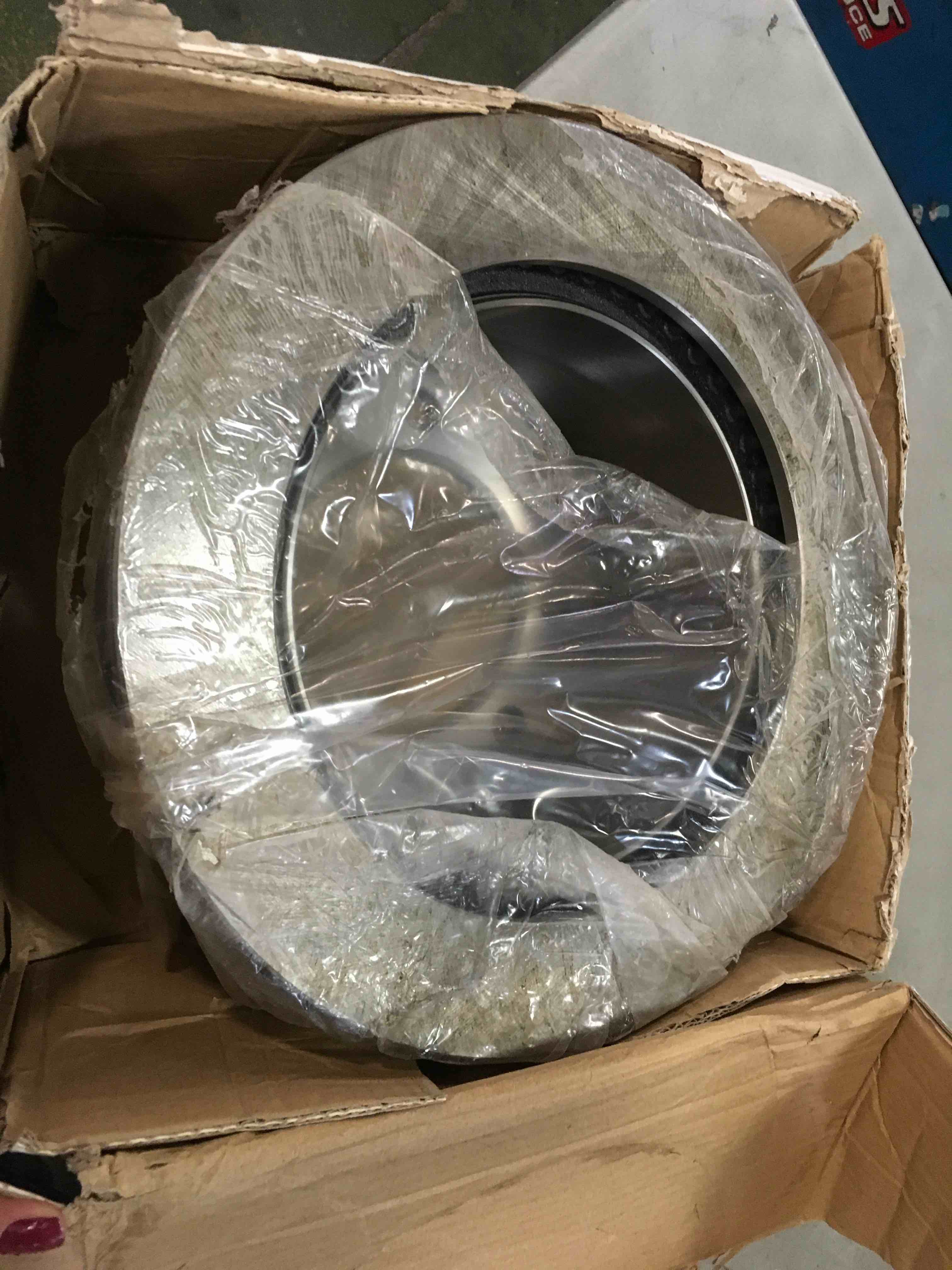 https://s3.amazonaws.com/lotting-images-prod/bidfta/PPE00152118_1728911164074.jpeg