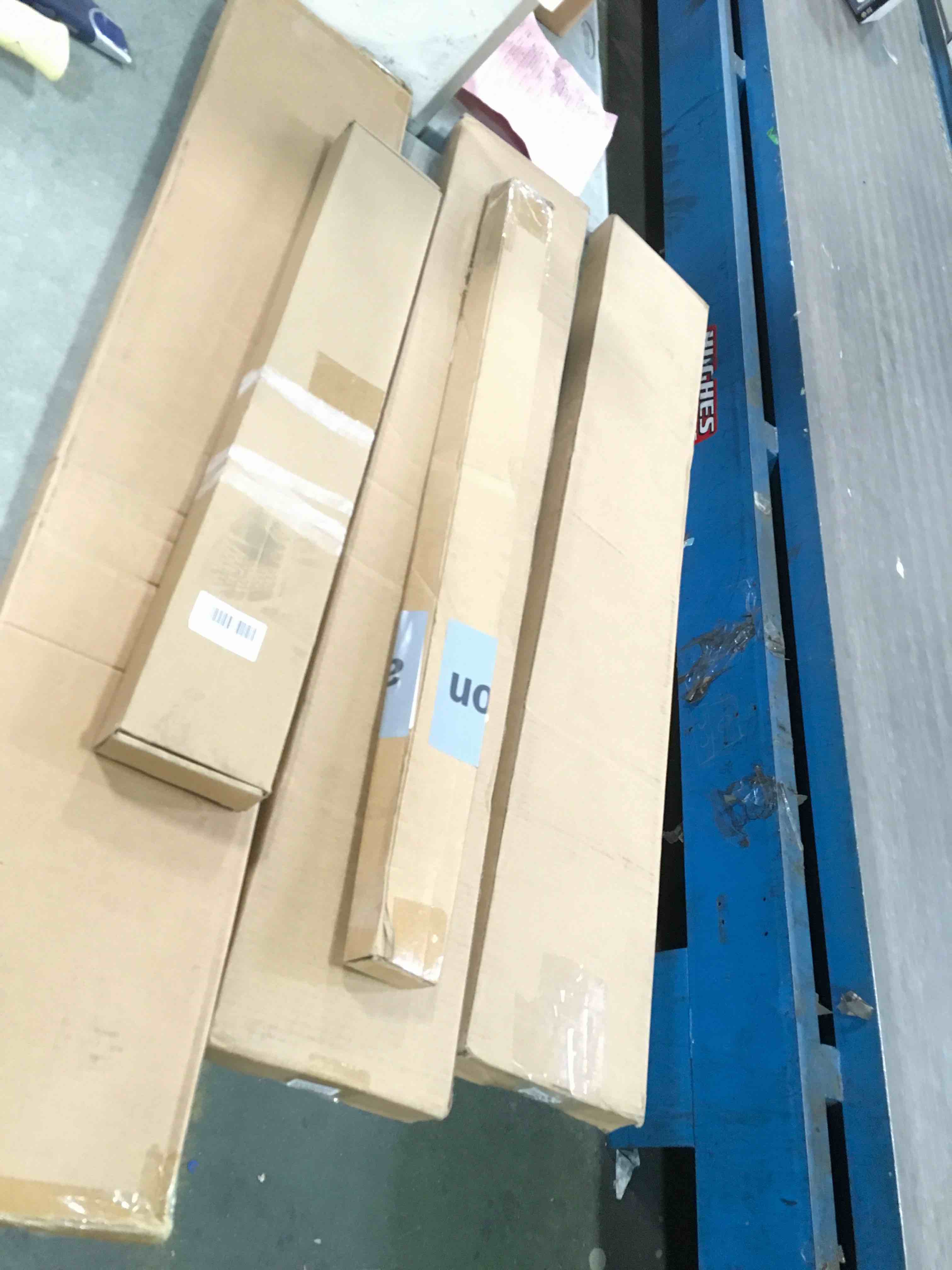 https://s3.amazonaws.com/lotting-images-prod/bidfta/PPE00152382_1728677401710.jpeg