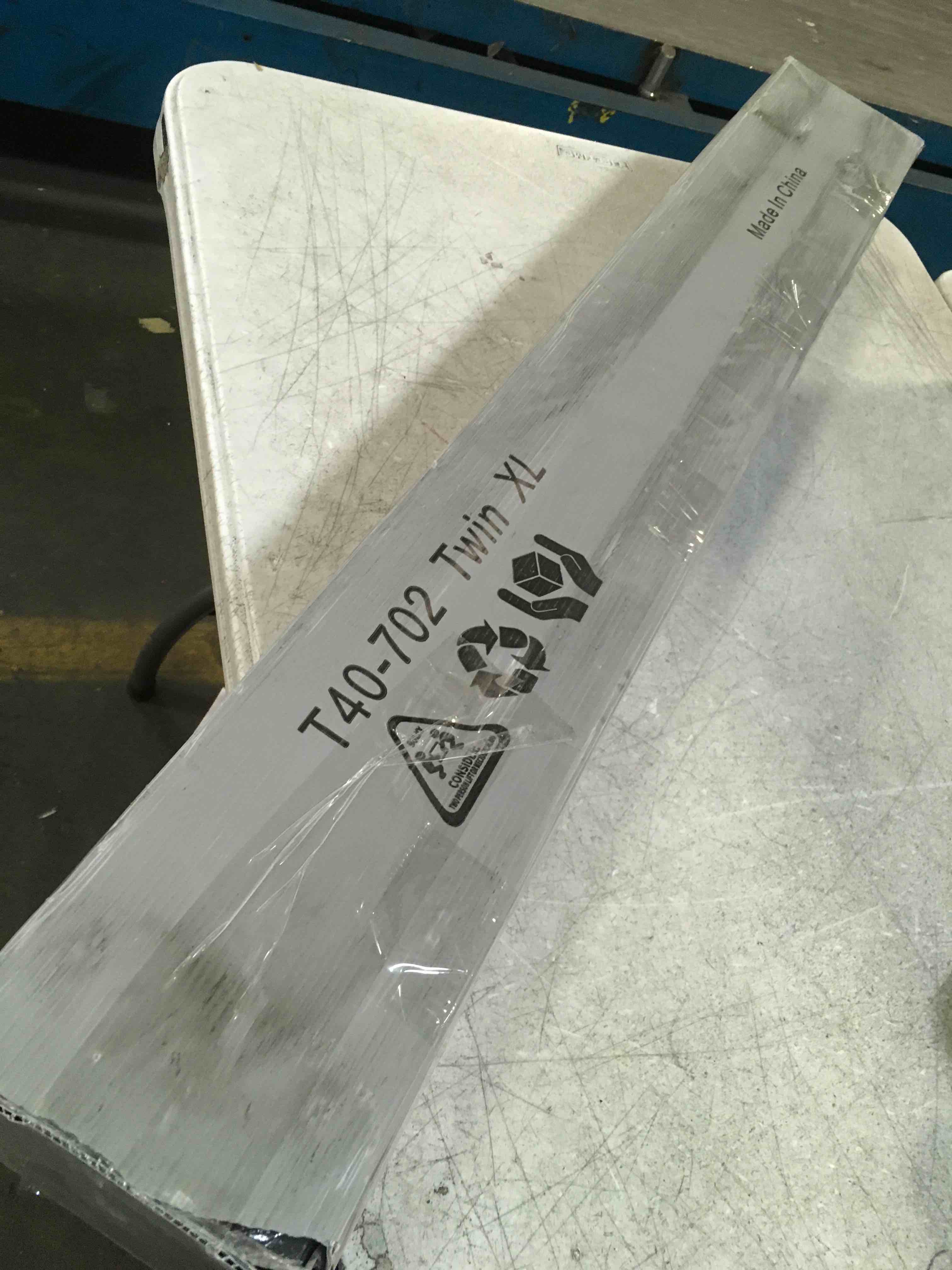 https://s3.amazonaws.com/lotting-images-prod/bidfta/PPE00152753_1728573035282.jpeg