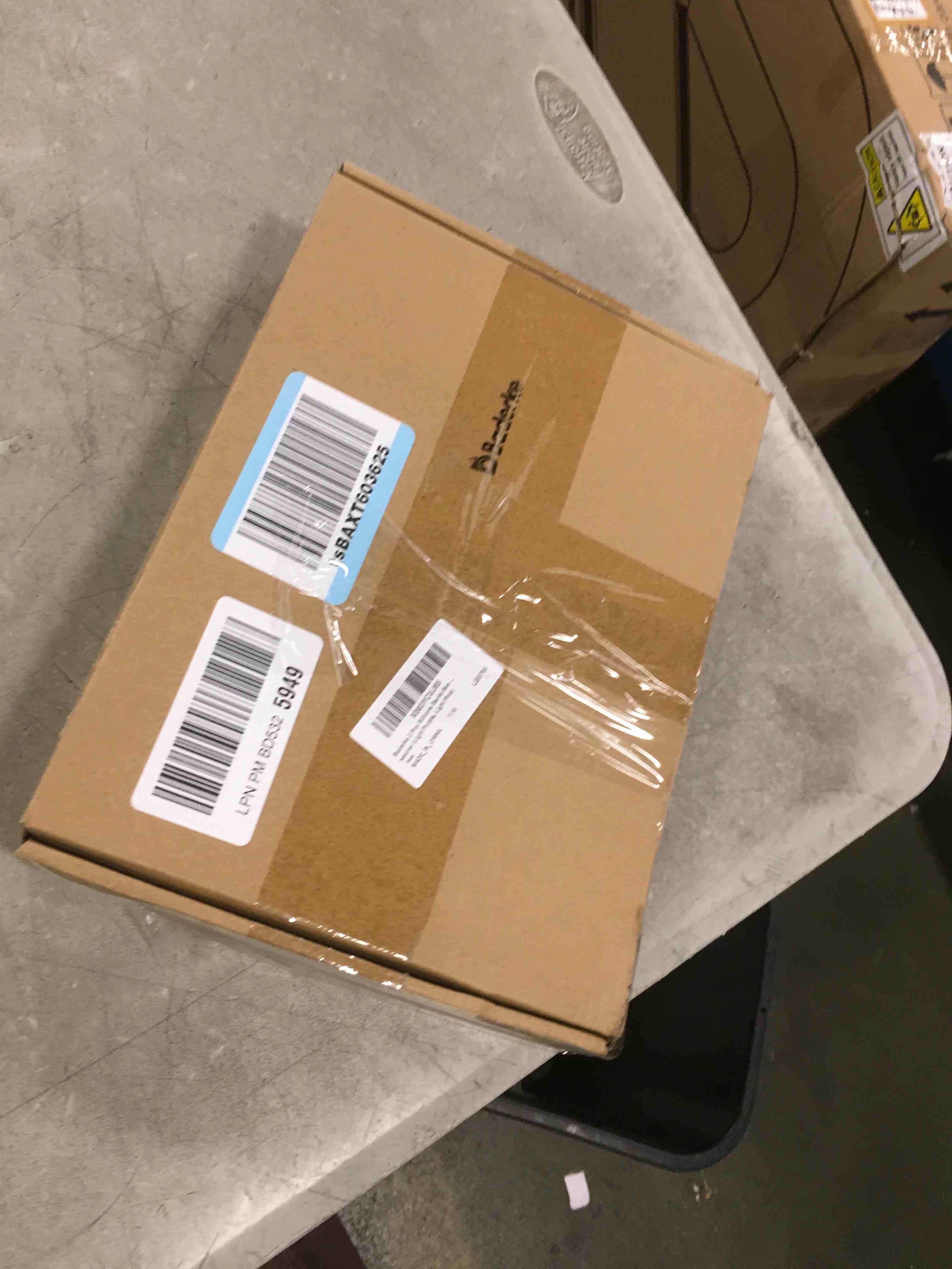 https://s3.amazonaws.com/lotting-images-prod/bidfta/PPE00153179_1728478833854.jpeg