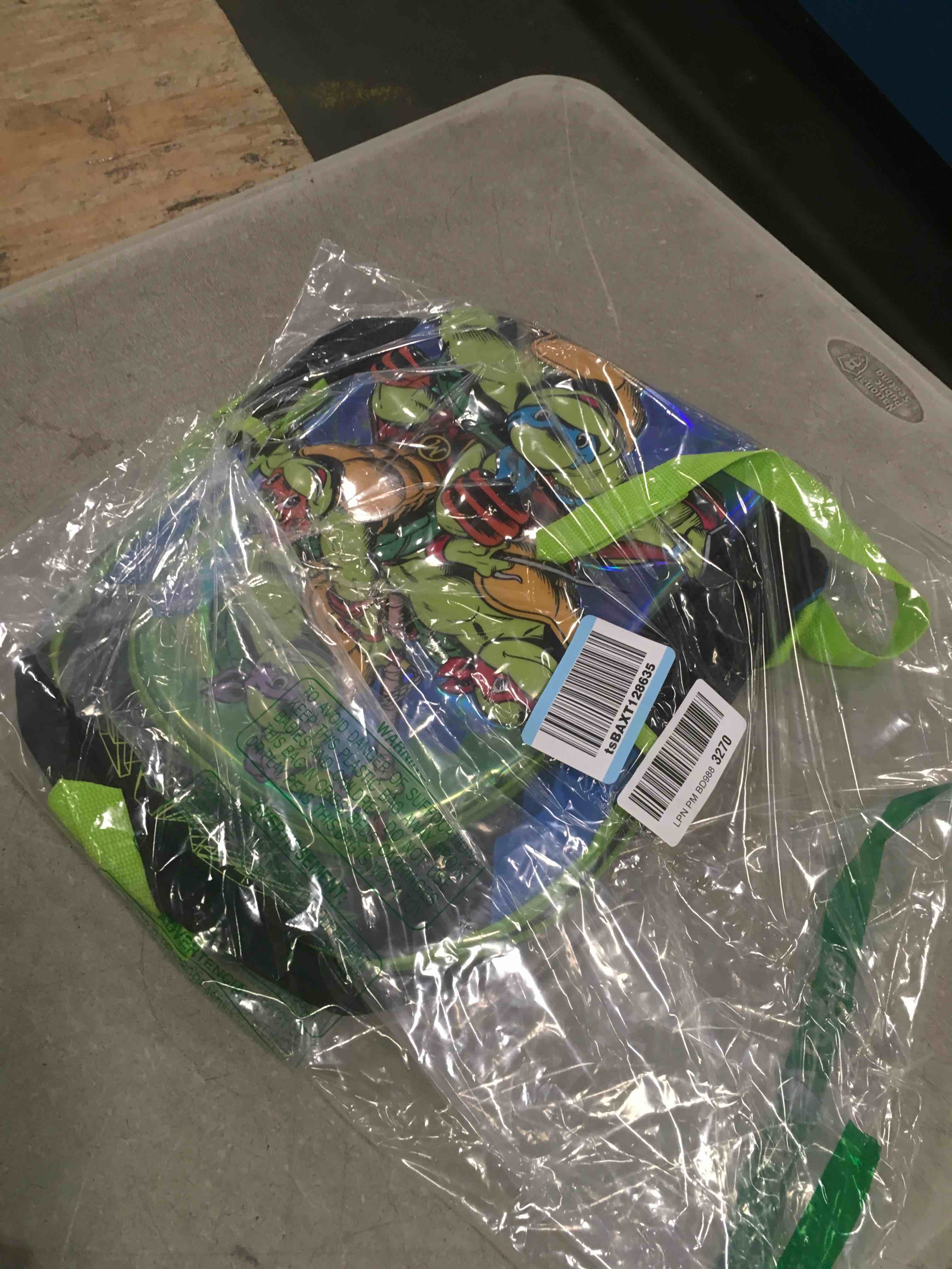 https://s3.amazonaws.com/lotting-images-prod/bidfta/PPE00153229_1728474491575.jpeg