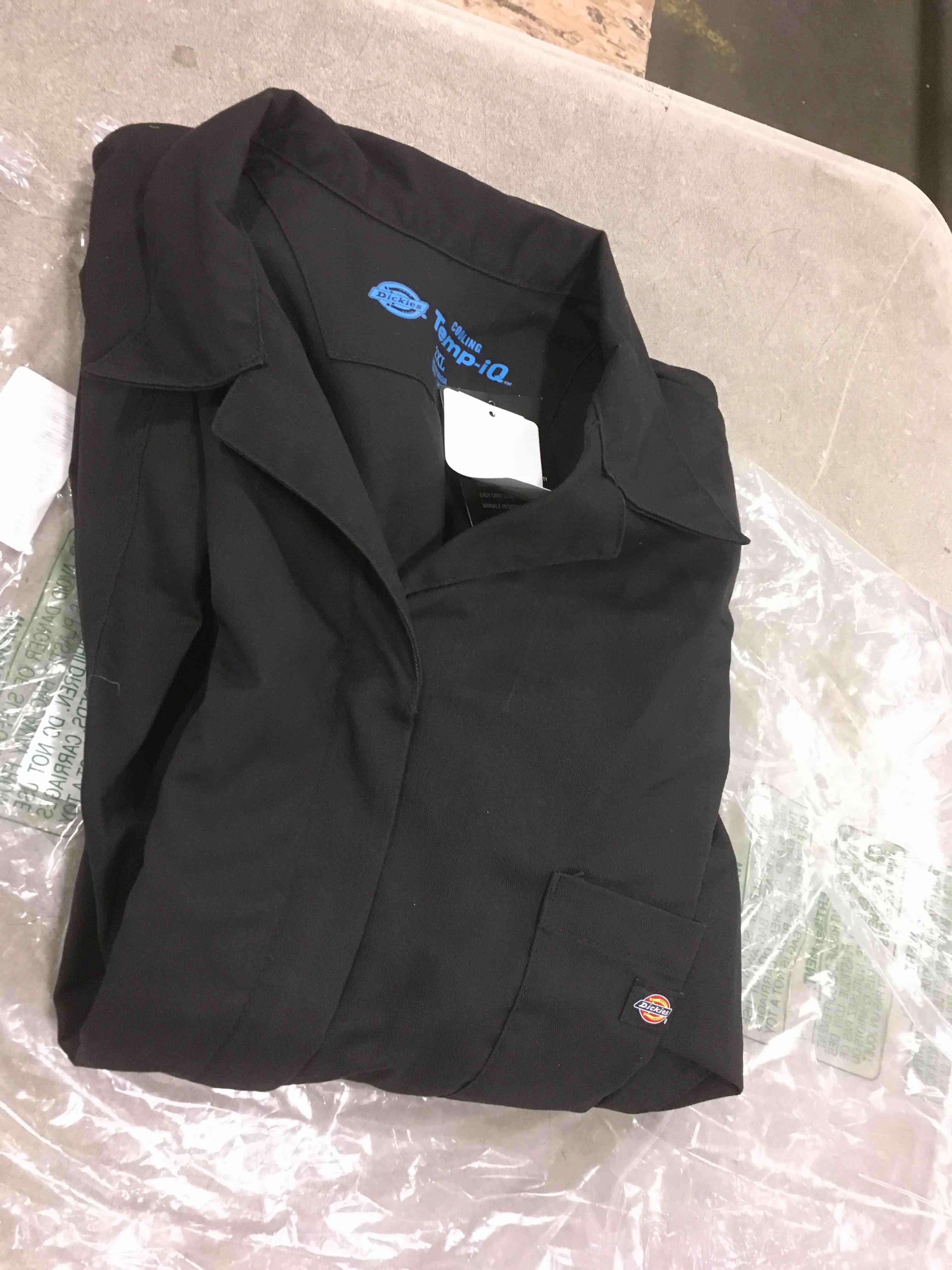 https://s3.amazonaws.com/lotting-images-prod/bidfta/PPE00153231_1728474406884.jpeg
