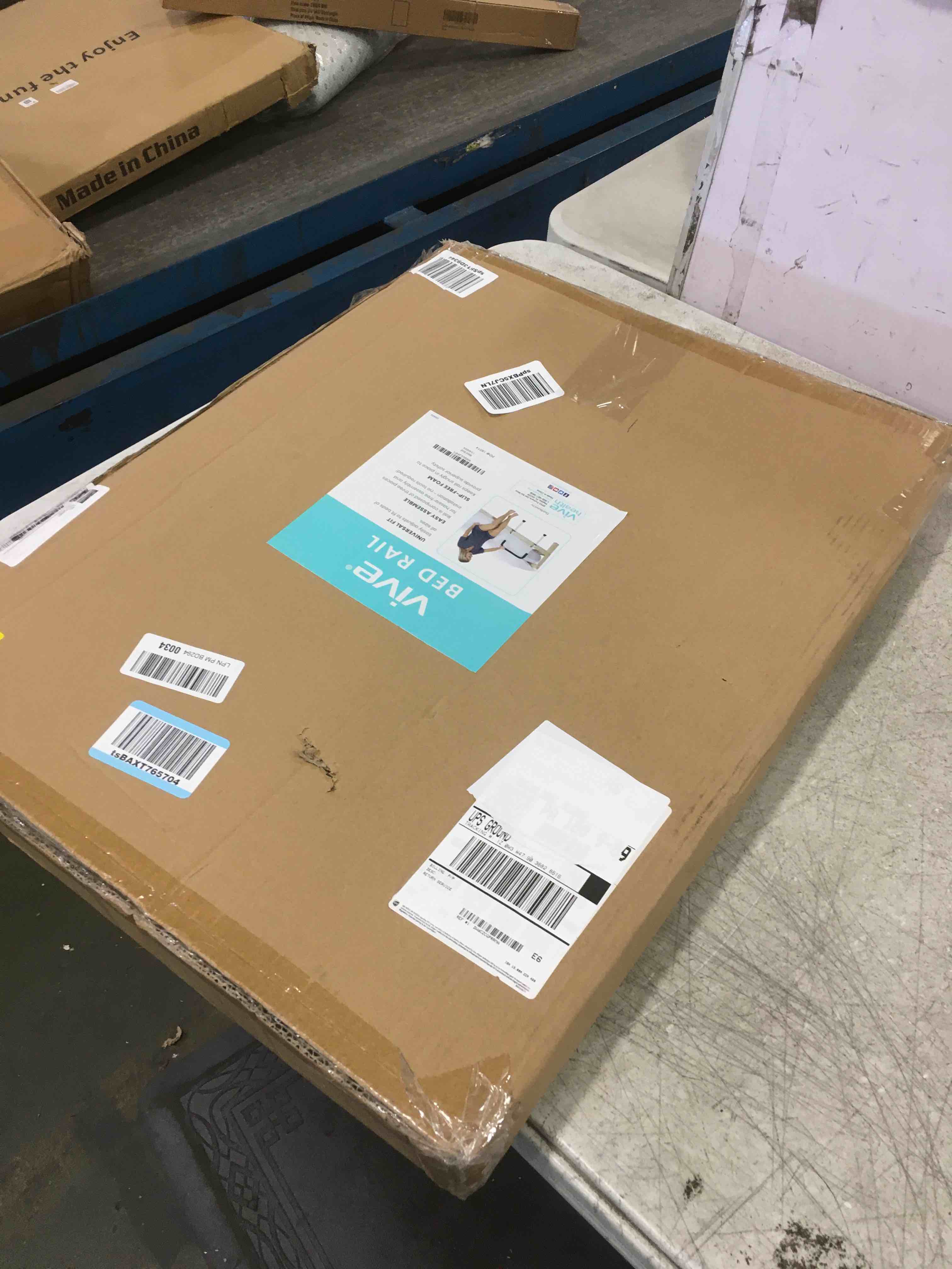https://s3.amazonaws.com/lotting-images-prod/bidfta/PPE00153323_1728411952466.jpeg