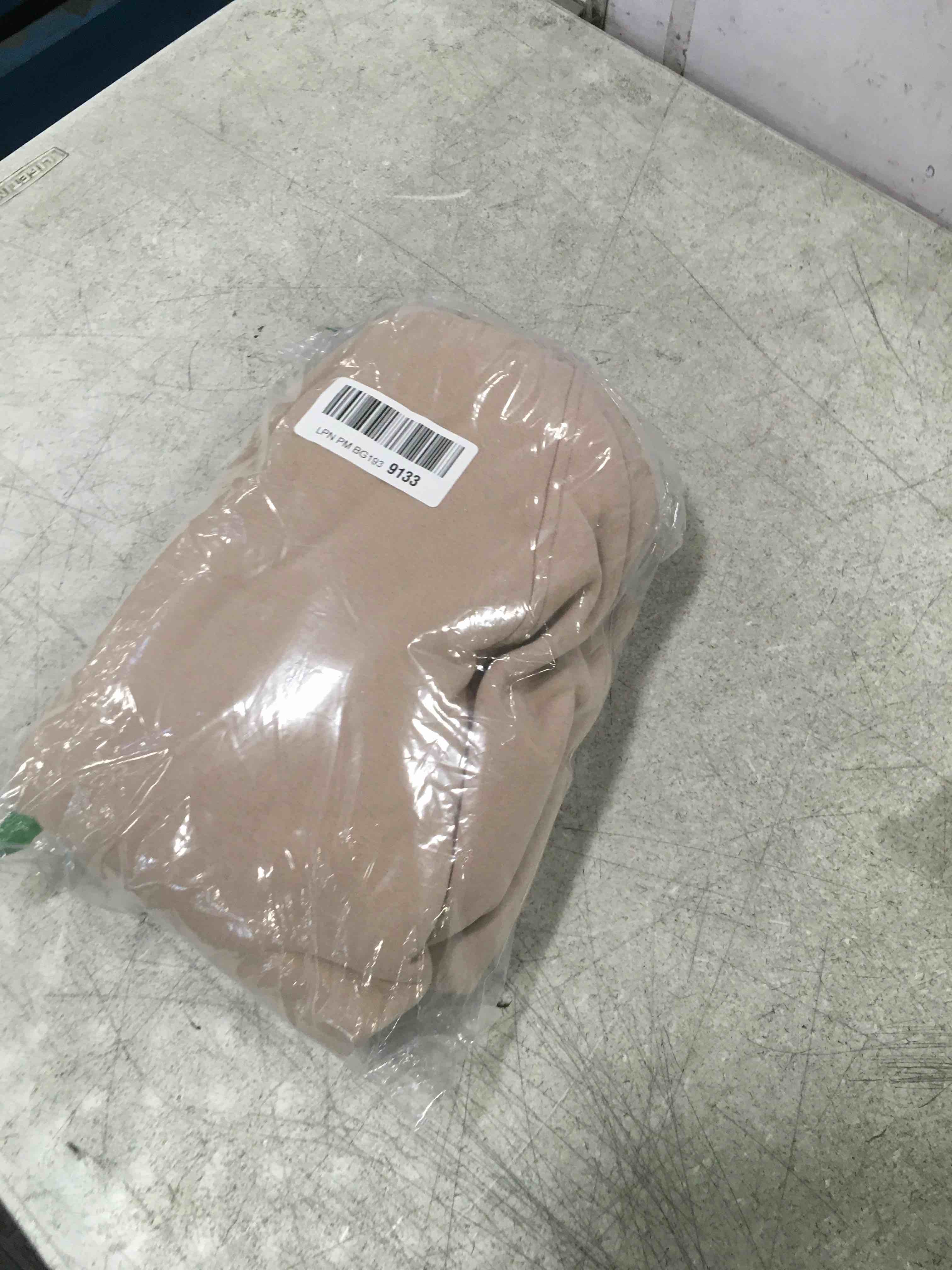 https://s3.amazonaws.com/lotting-images-prod/bidfta/PPE00153492_1728389757516.jpeg