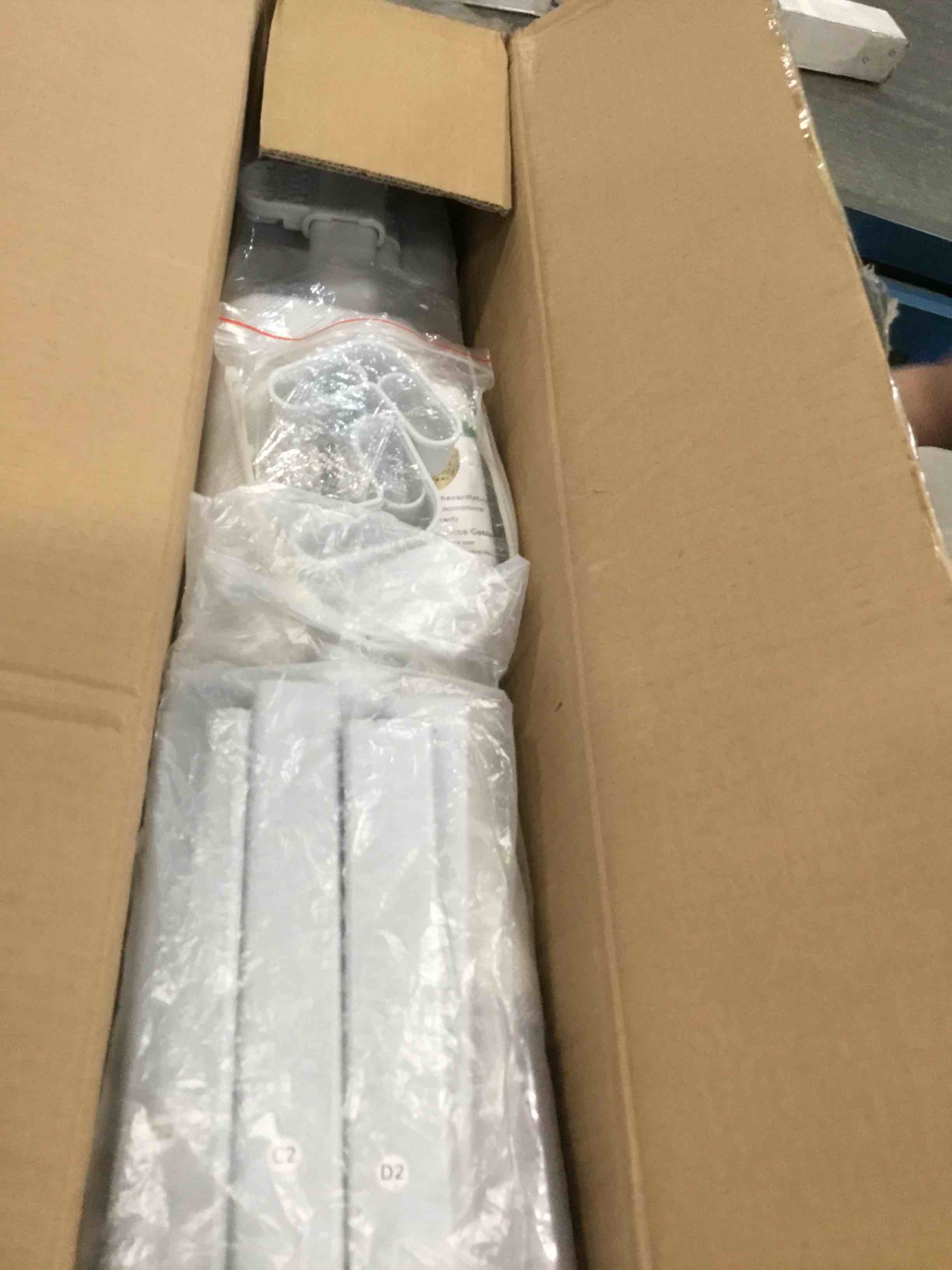 https://s3.amazonaws.com/lotting-images-prod/bidfta/PPE00154191_1728590980551.jpeg