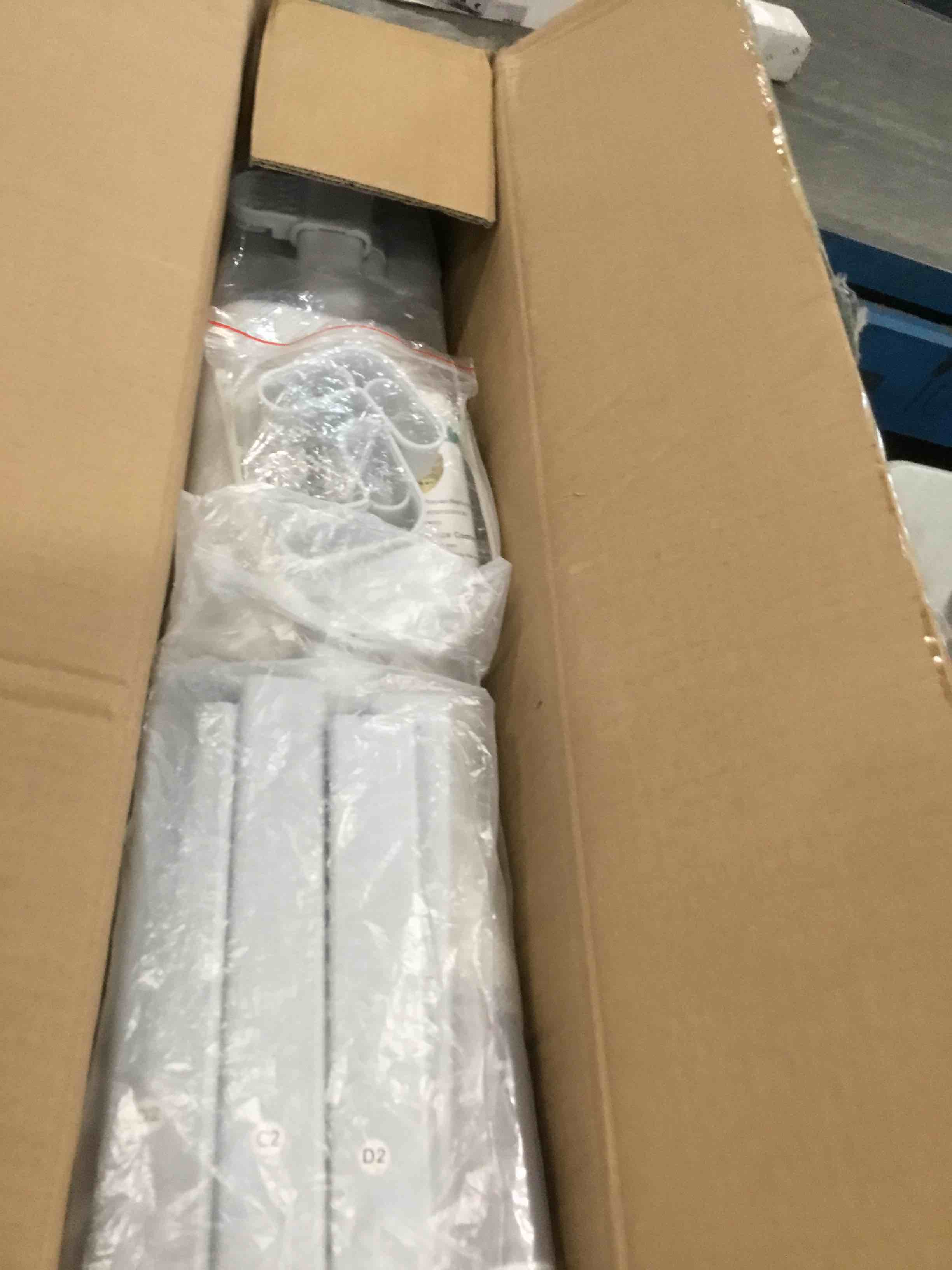 https://s3.amazonaws.com/lotting-images-prod/bidfta/PPE00154191_1728590981520.jpeg