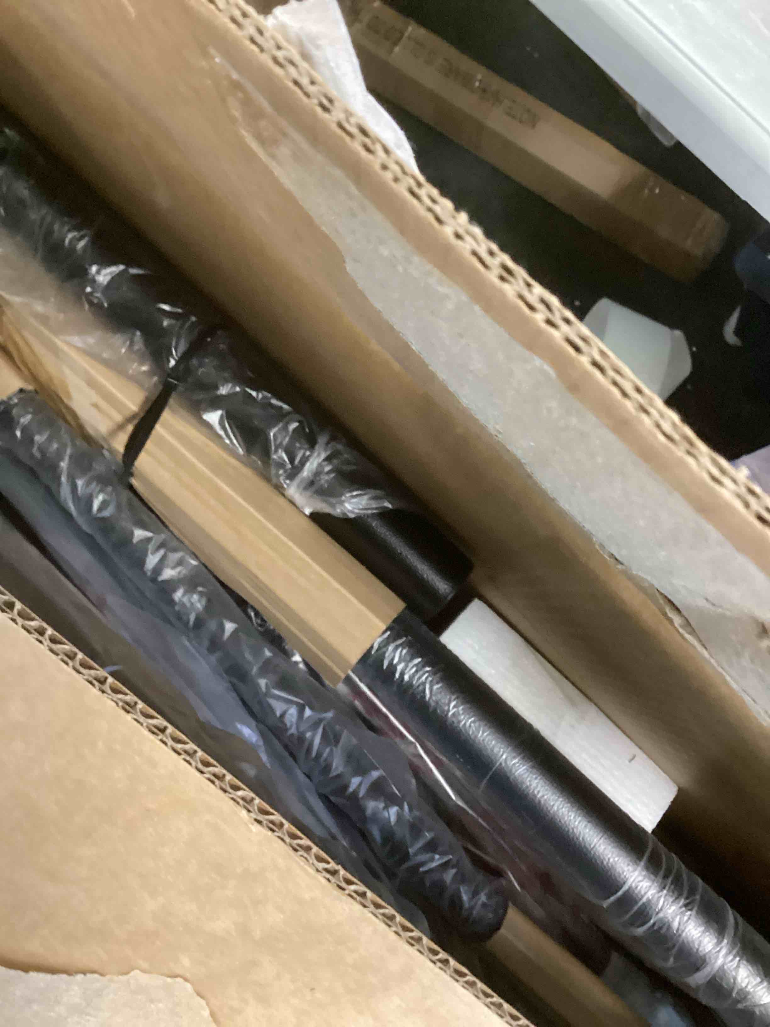 https://s3.amazonaws.com/lotting-images-prod/bidfta/PPE00154320_1728574398095.jpeg