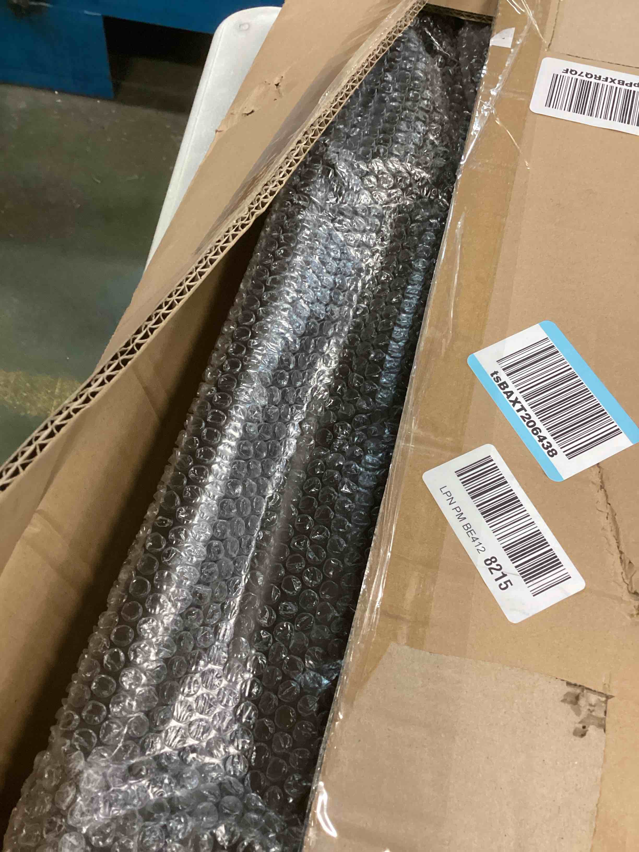 https://s3.amazonaws.com/lotting-images-prod/bidfta/PPE00154421_1728564186188.jpeg