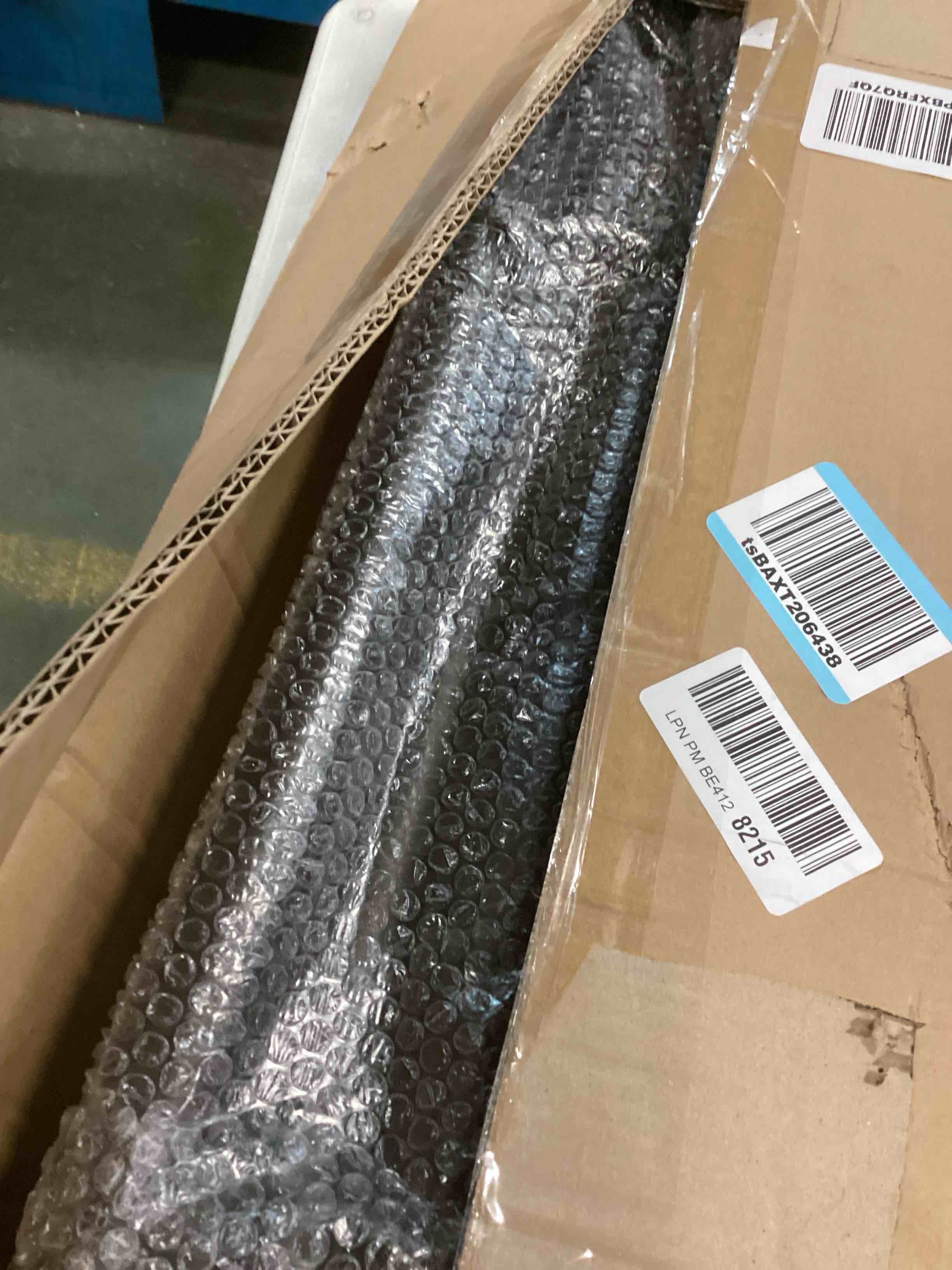 https://s3.amazonaws.com/lotting-images-prod/bidfta/PPE00154421_1728564186903.jpeg
