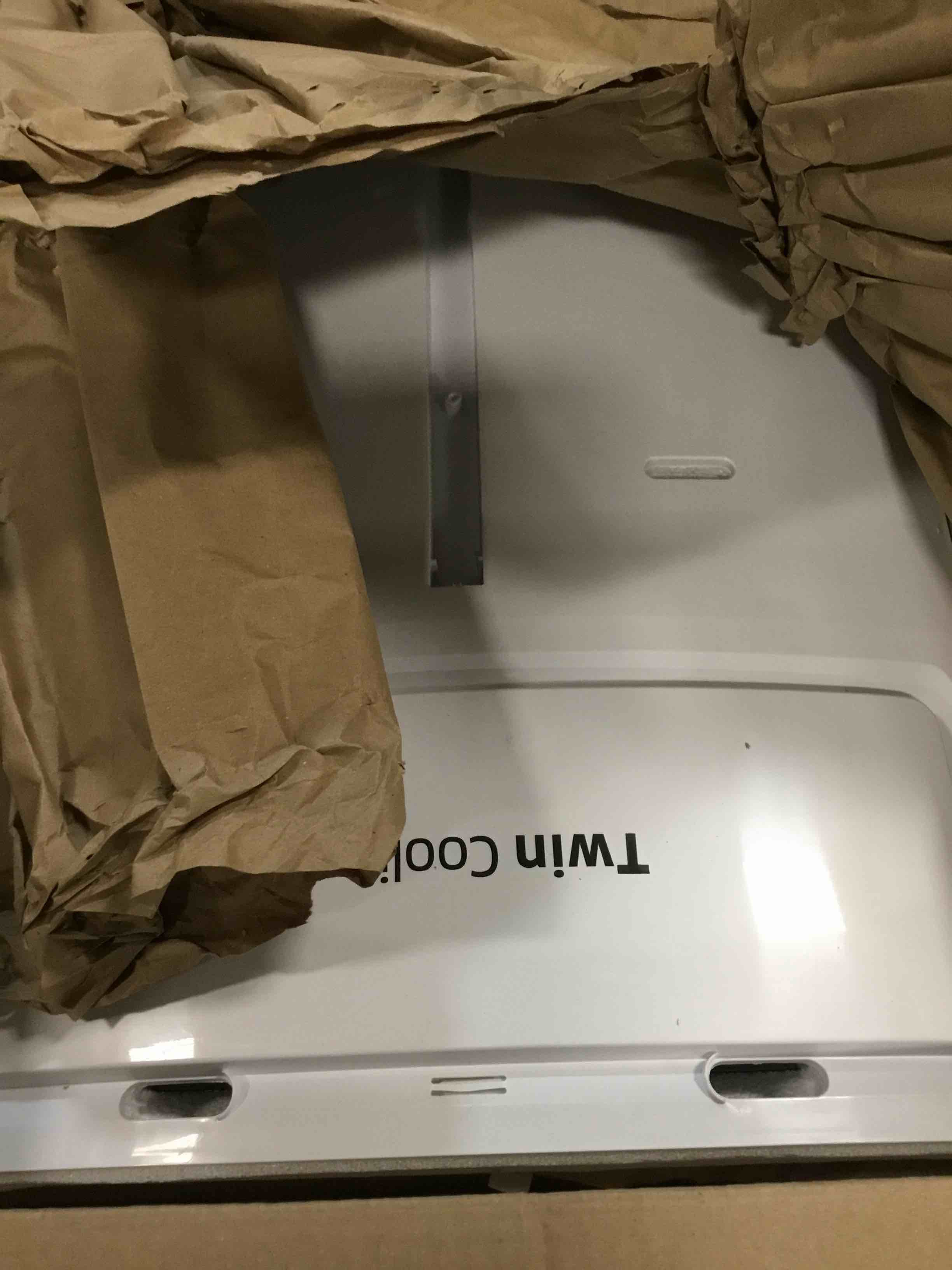 https://s3.amazonaws.com/lotting-images-prod/bidfta/PPE0015488_1724893087399.jpeg