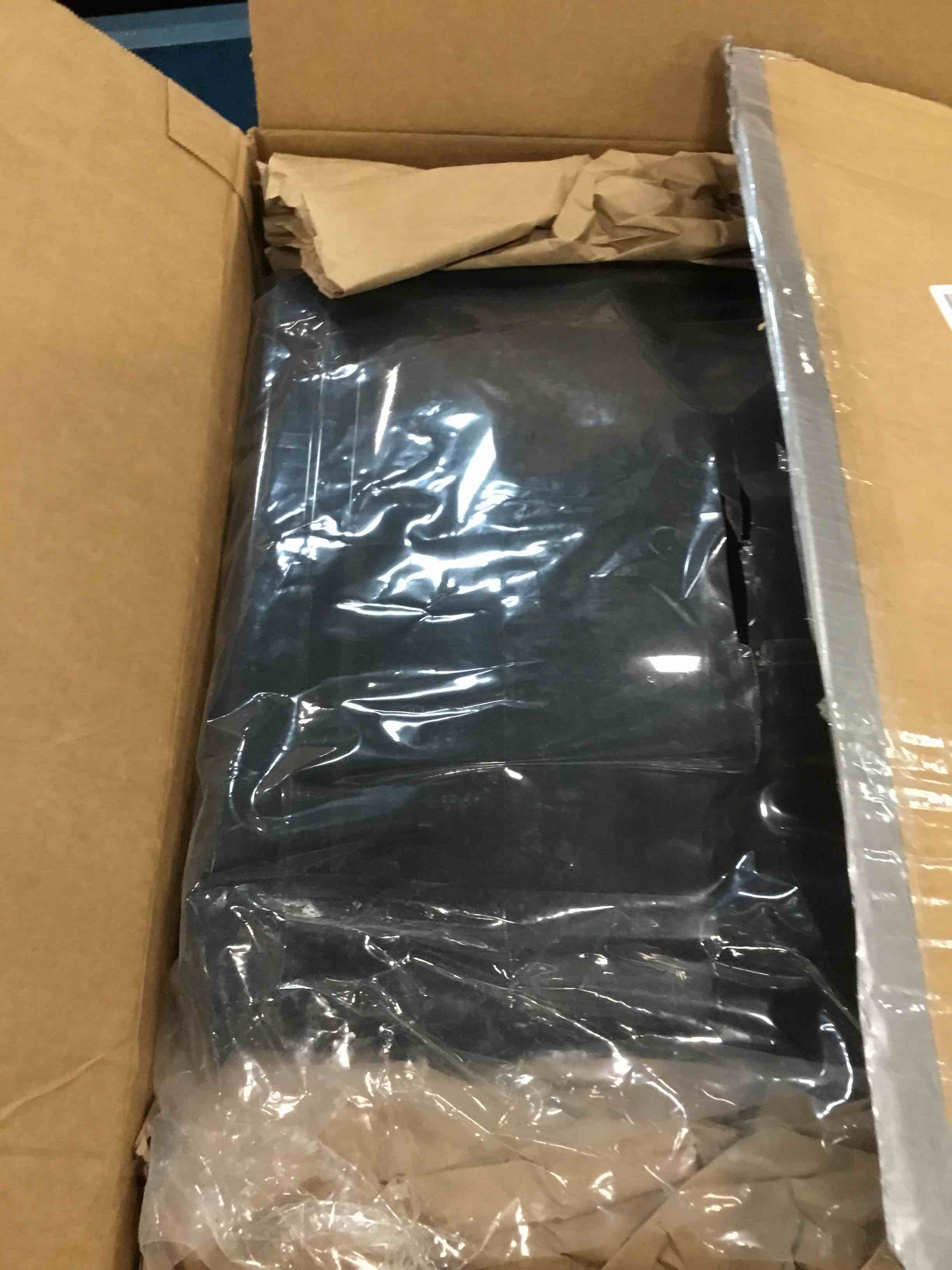 https://s3.amazonaws.com/lotting-images-prod/bidfta/PPE0015489_1724892994887.jpeg