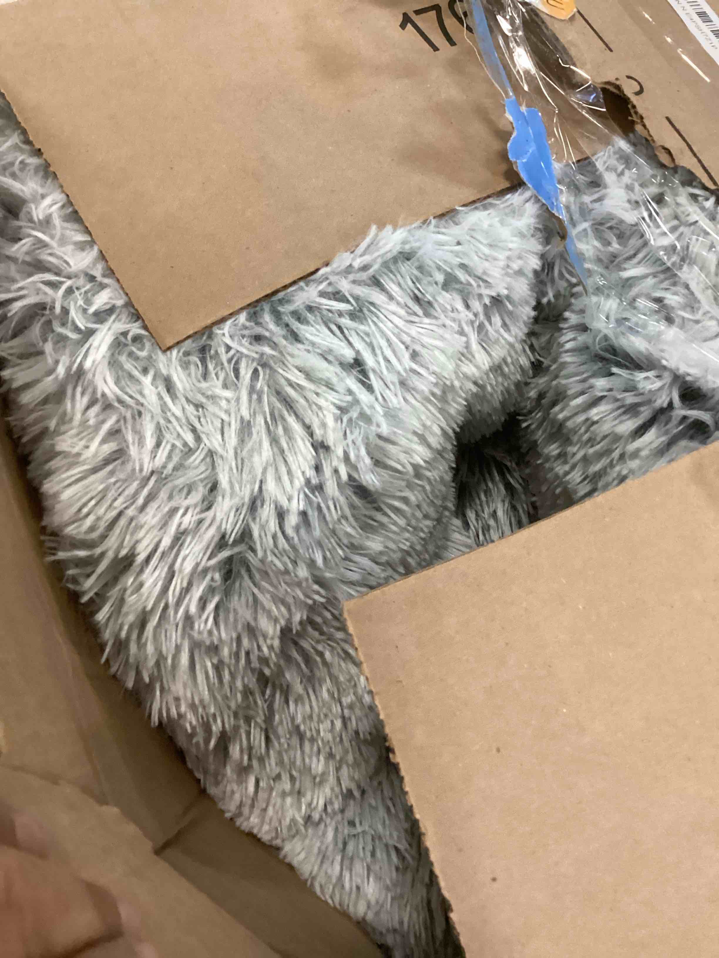 https://s3.amazonaws.com/lotting-images-prod/bidfta/PPE00154928_1728404642316.jpeg