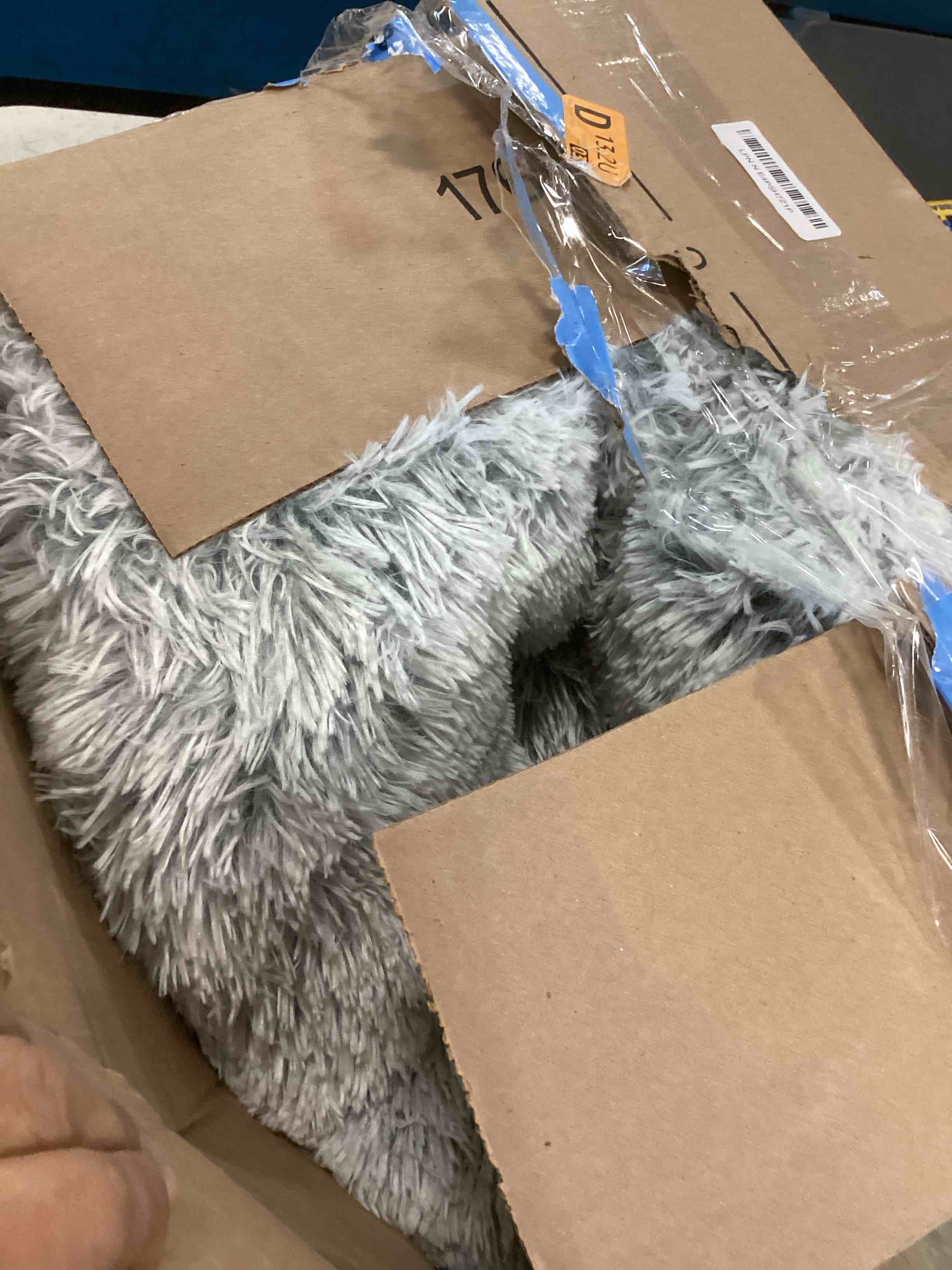 https://s3.amazonaws.com/lotting-images-prod/bidfta/PPE00154928_1728404643222.jpeg