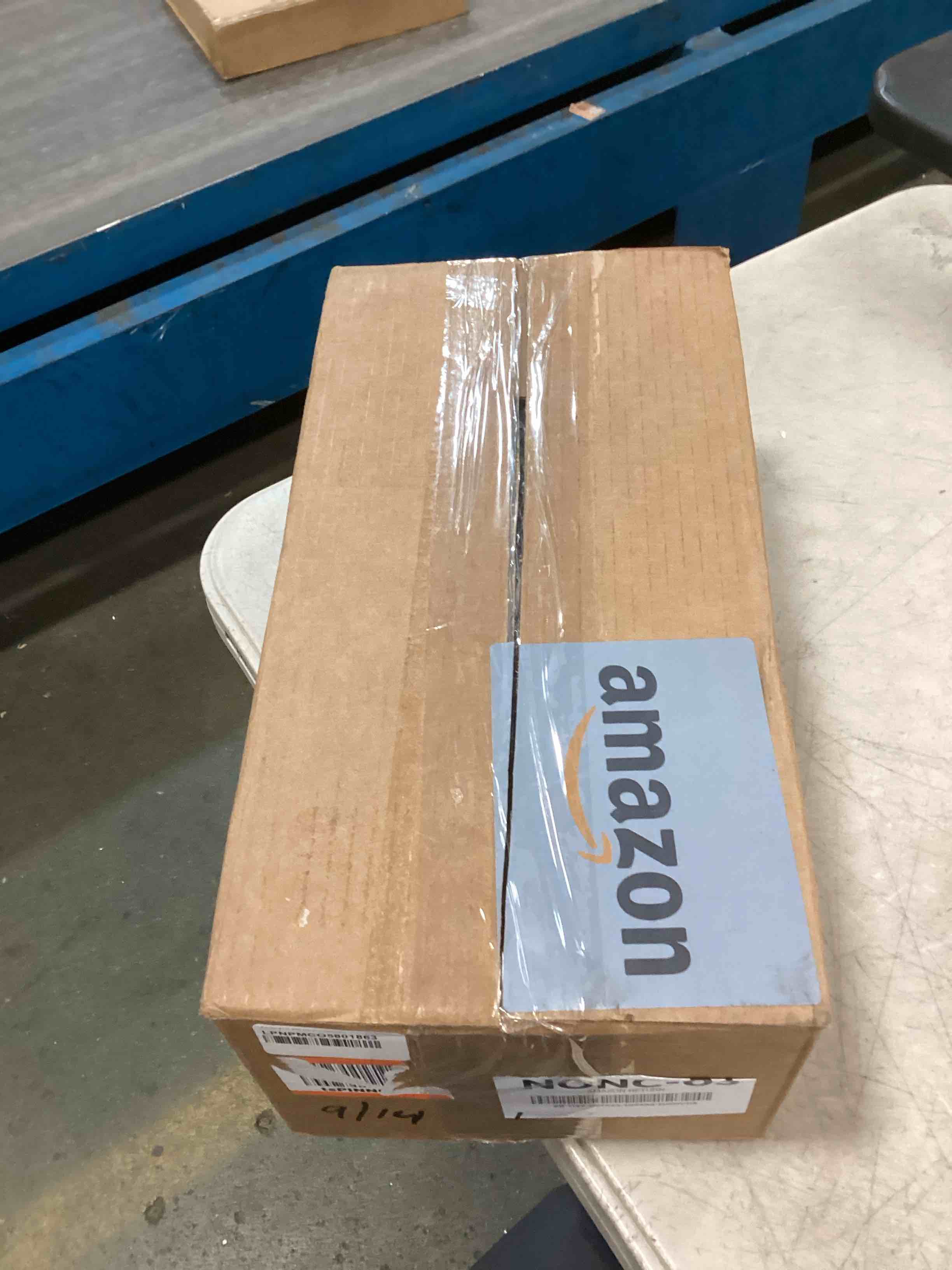 https://s3.amazonaws.com/lotting-images-prod/bidfta/PPE00155066_1728389167837.jpeg