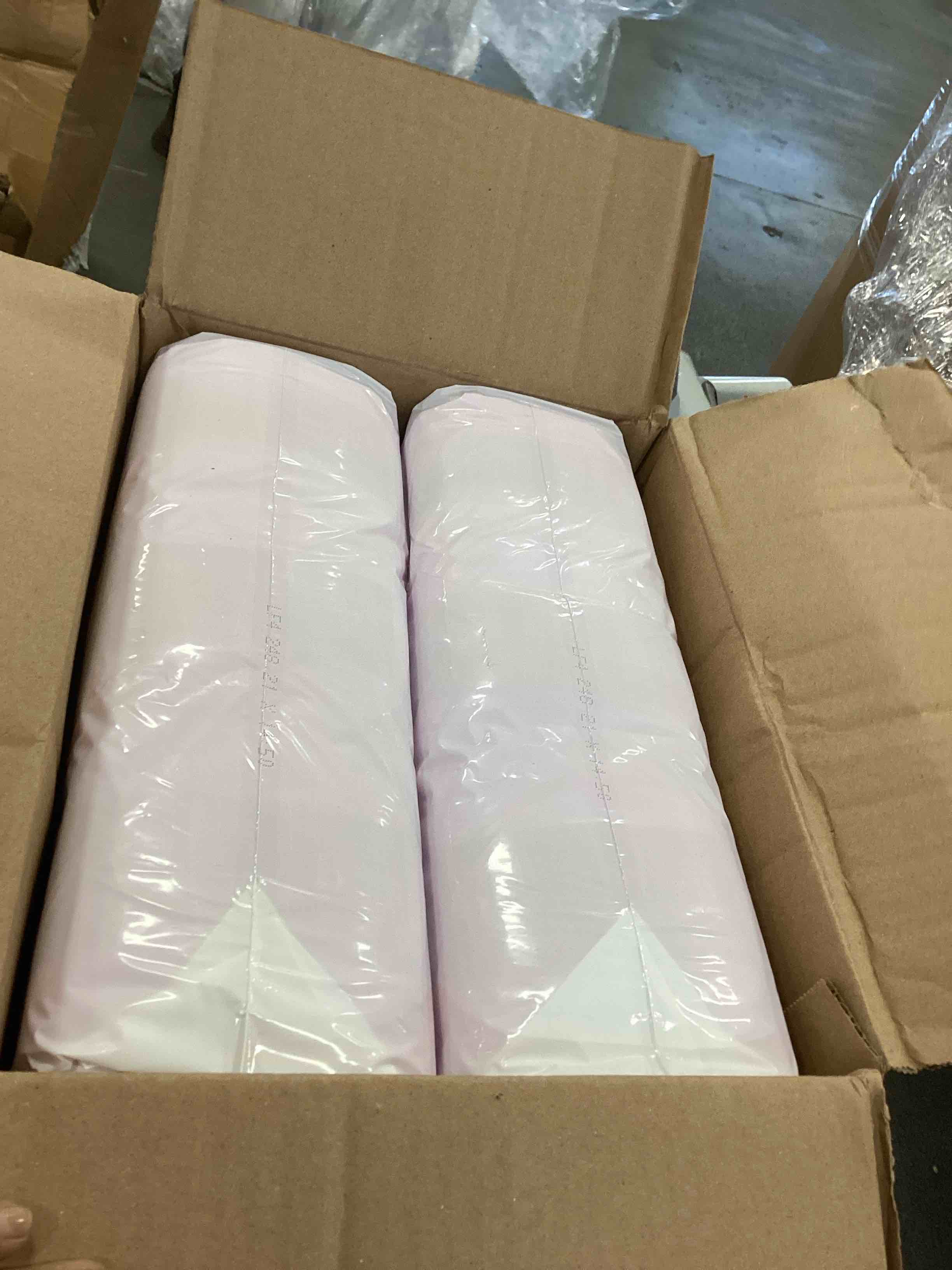 https://s3.amazonaws.com/lotting-images-prod/bidfta/PPE00155983_1728308124138.jpeg