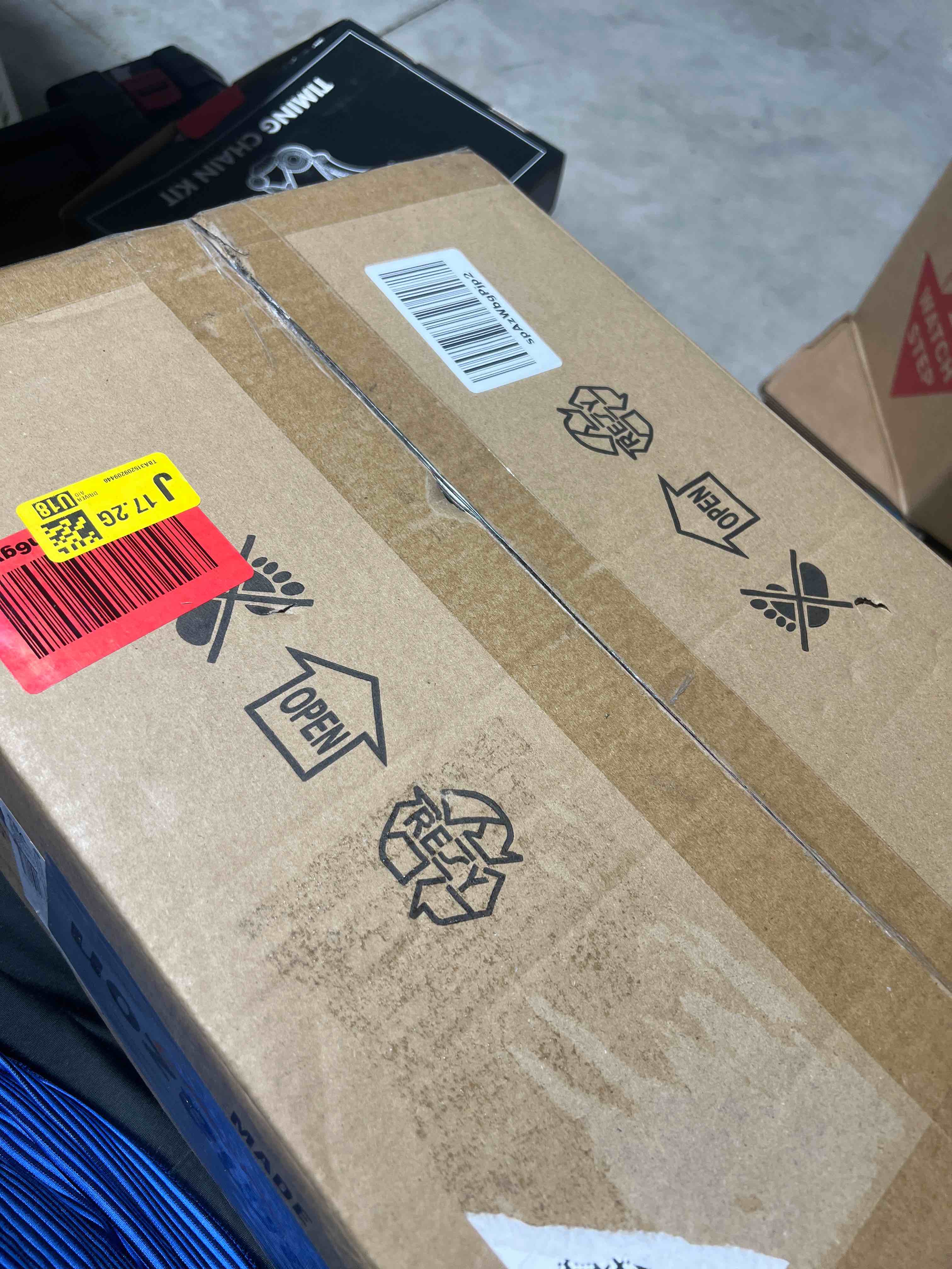 https://s3.amazonaws.com/lotting-images-prod/bidfta/PPE00157411_1728507657202.jpeg