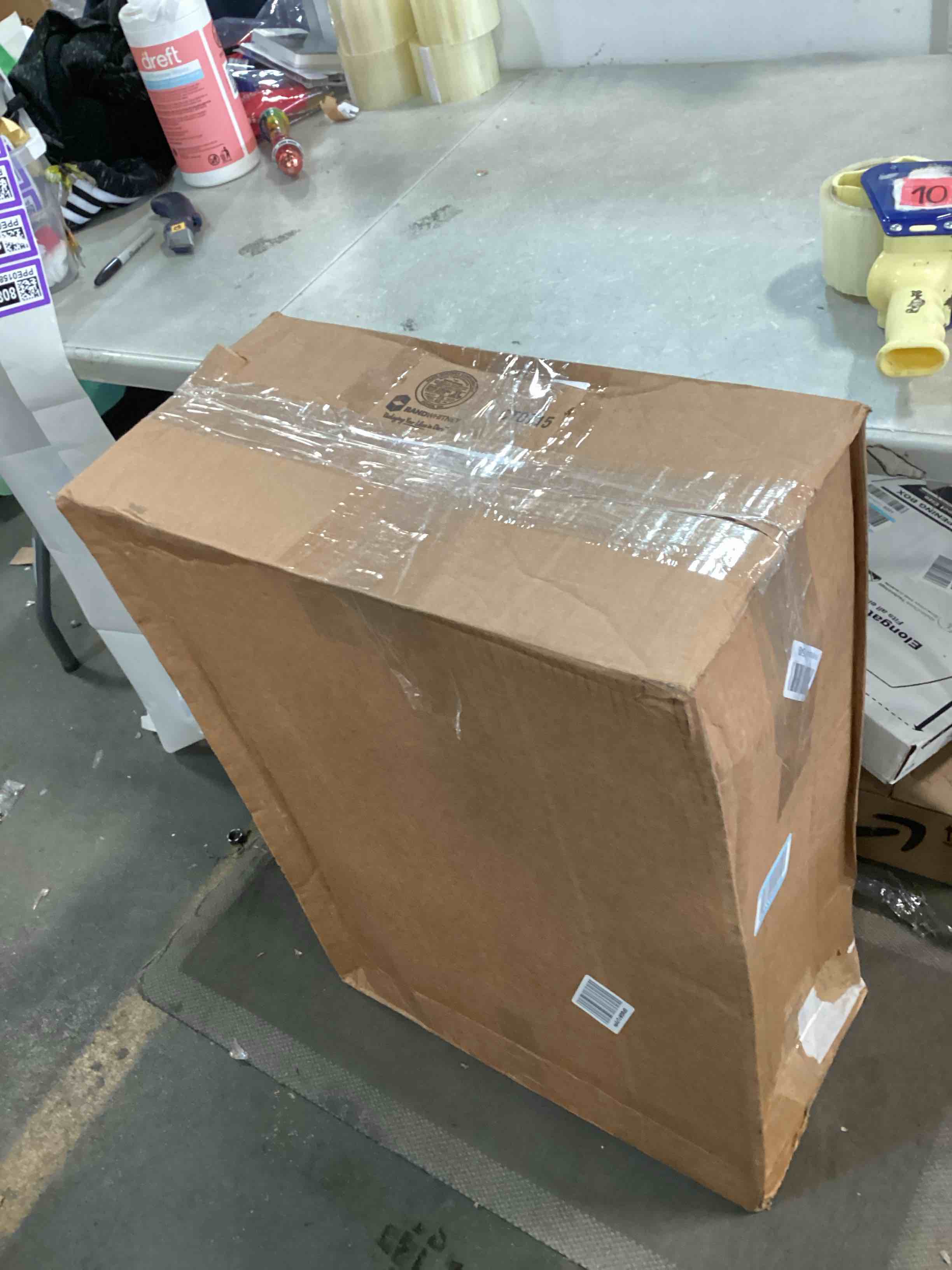 https://s3.amazonaws.com/lotting-images-prod/bidfta/PPE00158081_1729711776295.jpeg