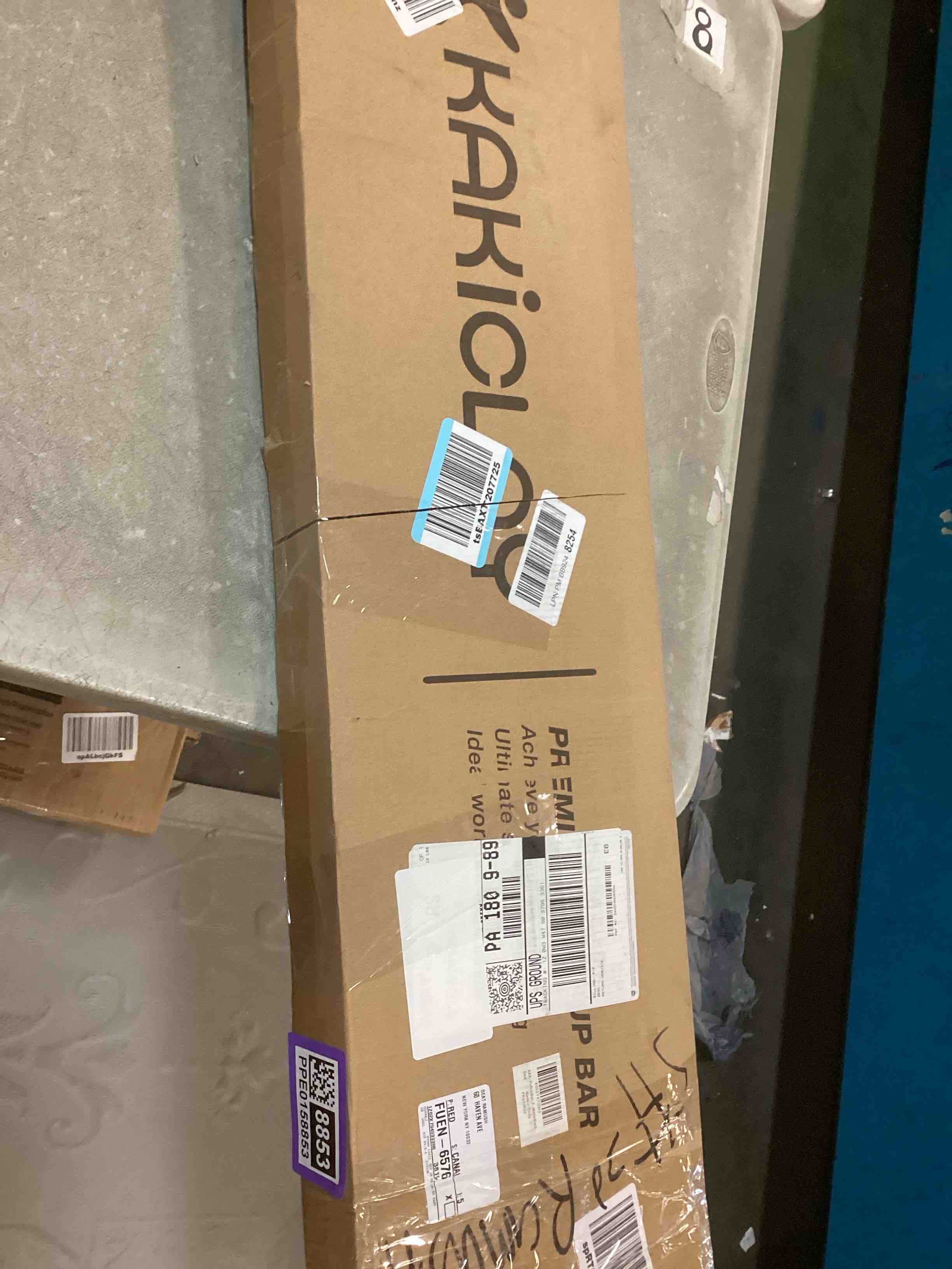 https://s3.amazonaws.com/lotting-images-prod/bidfta/PPE00158853_1729515436639.jpeg