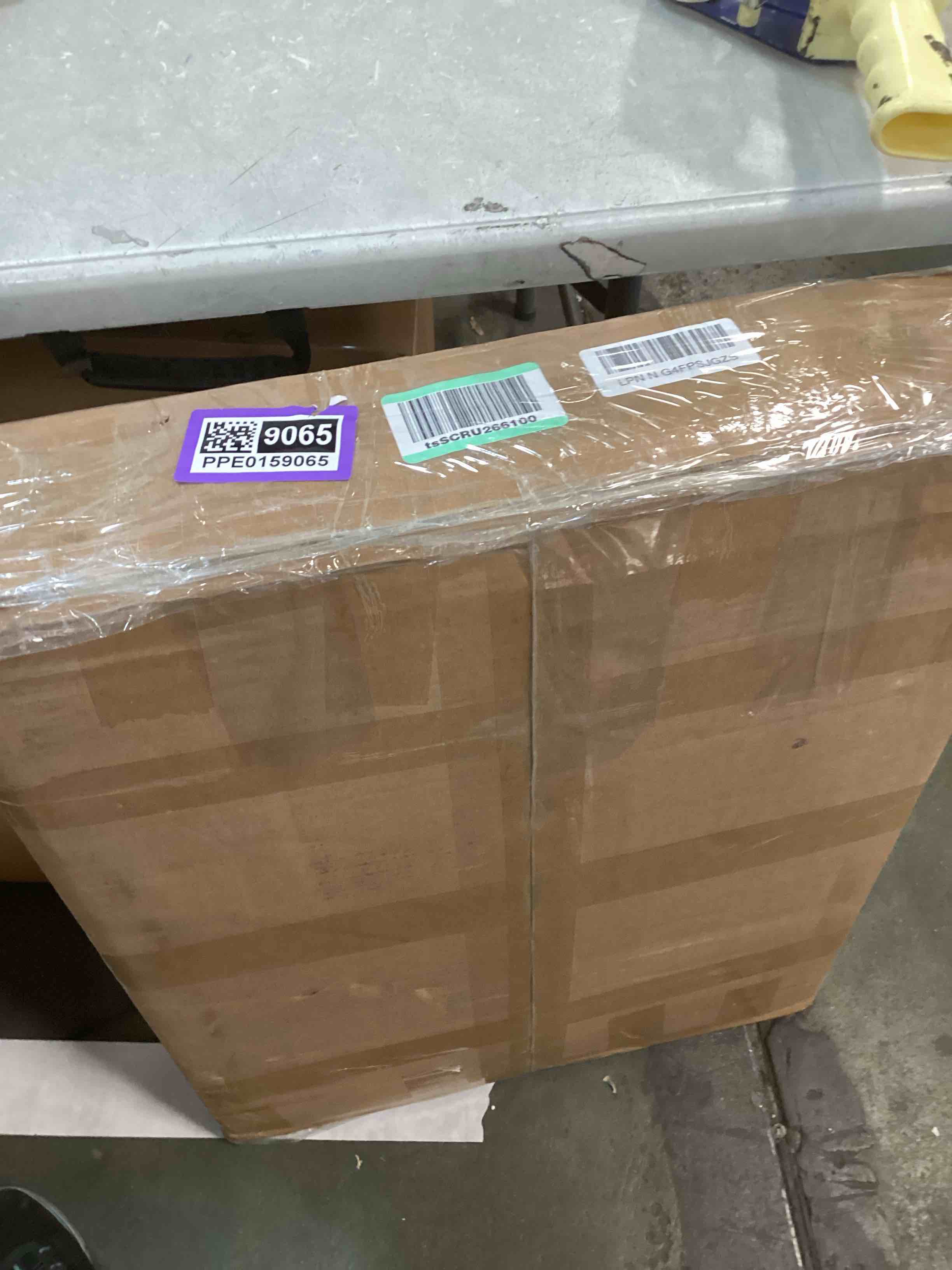 https://s3.amazonaws.com/lotting-images-prod/bidfta/PPE00159065_1729263541611.jpeg