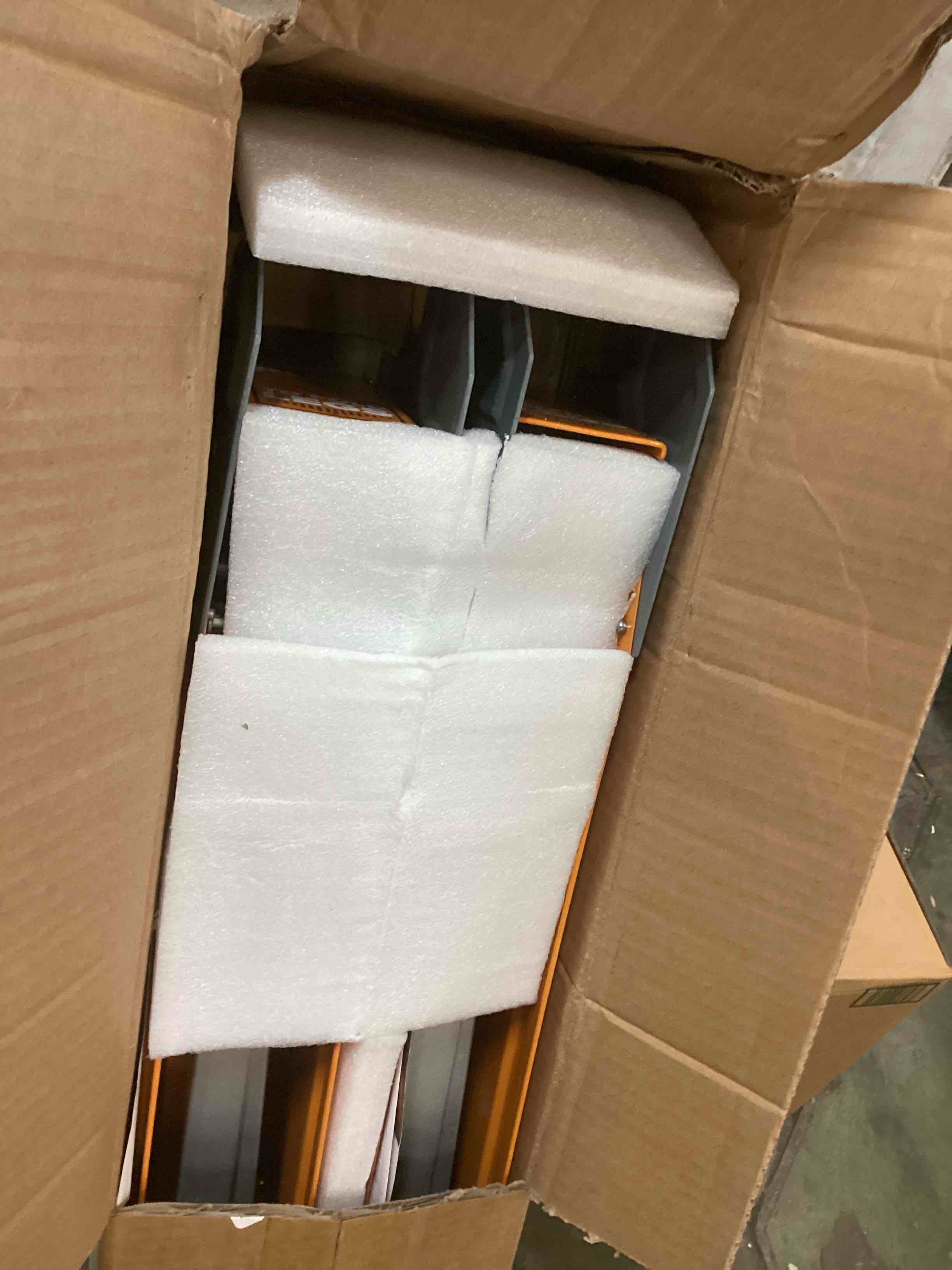 https://s3.amazonaws.com/lotting-images-prod/bidfta/PPE00159617_1729090289871.jpeg