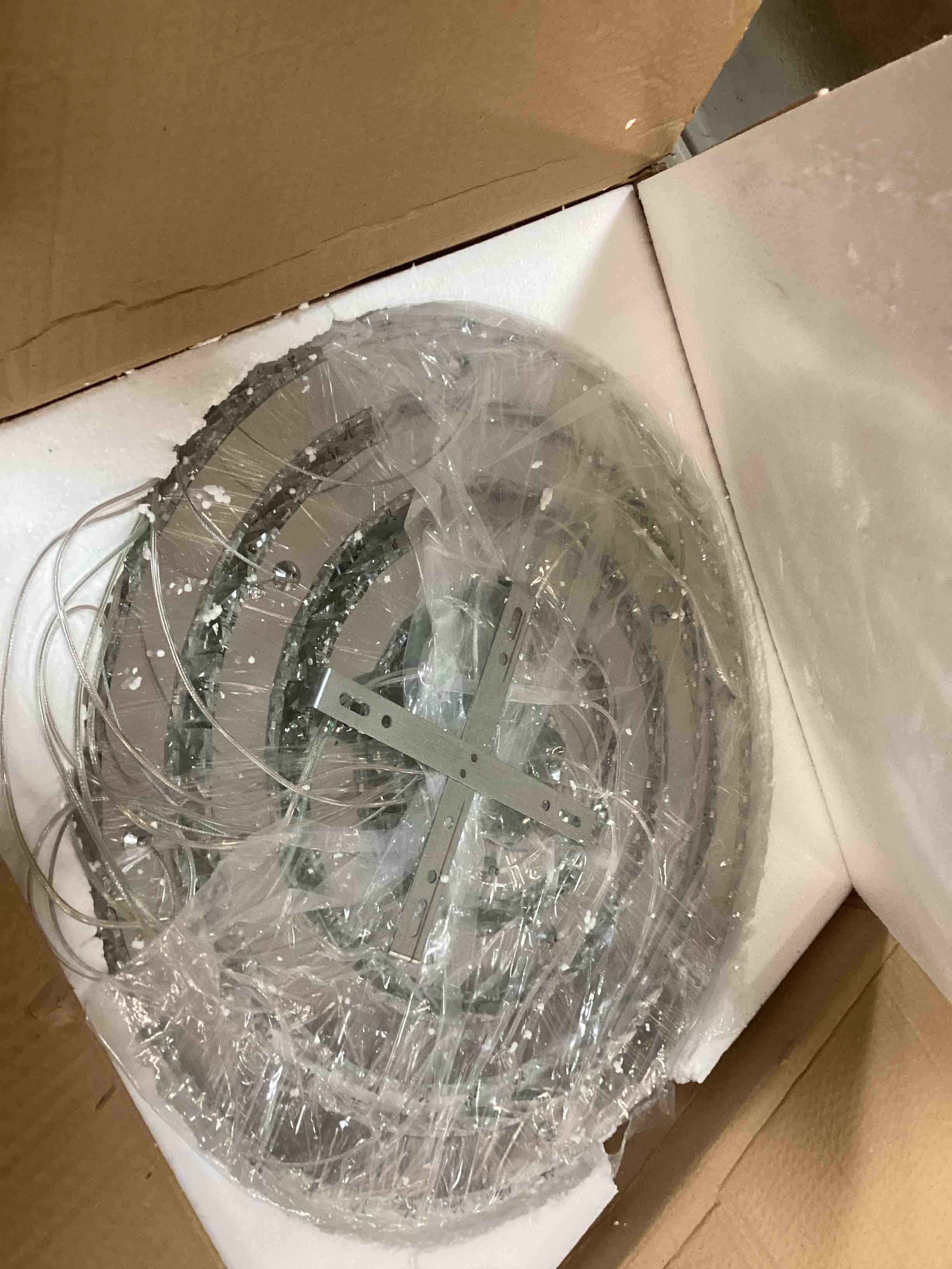 https://s3.amazonaws.com/lotting-images-prod/bidfta/PPE00159700_1729081900106.jpeg