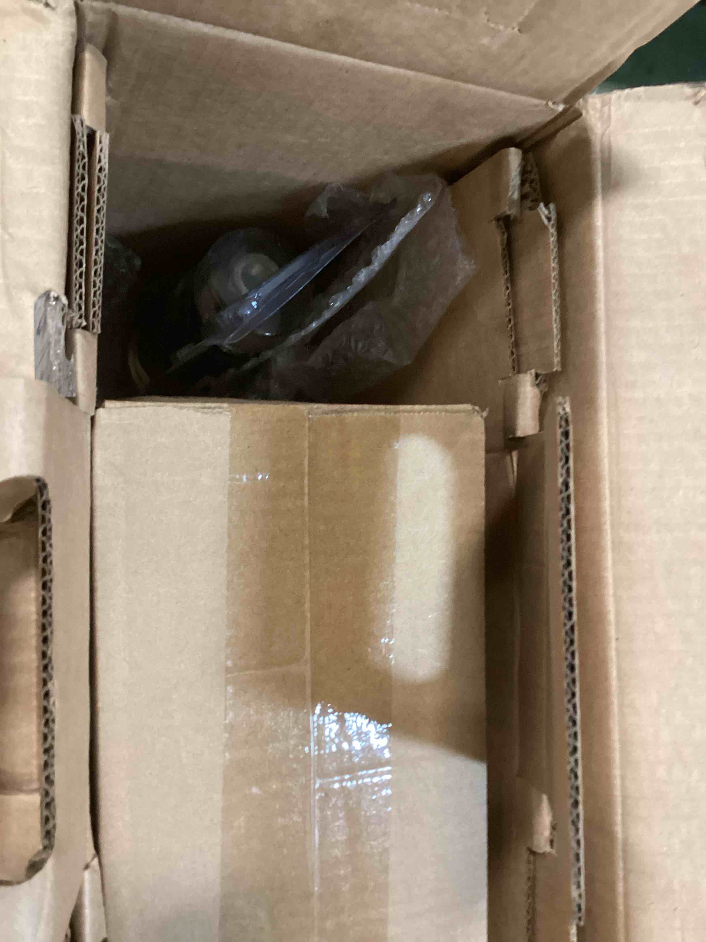 https://s3.amazonaws.com/lotting-images-prod/bidfta/PPE00159921_1728997225974.jpeg