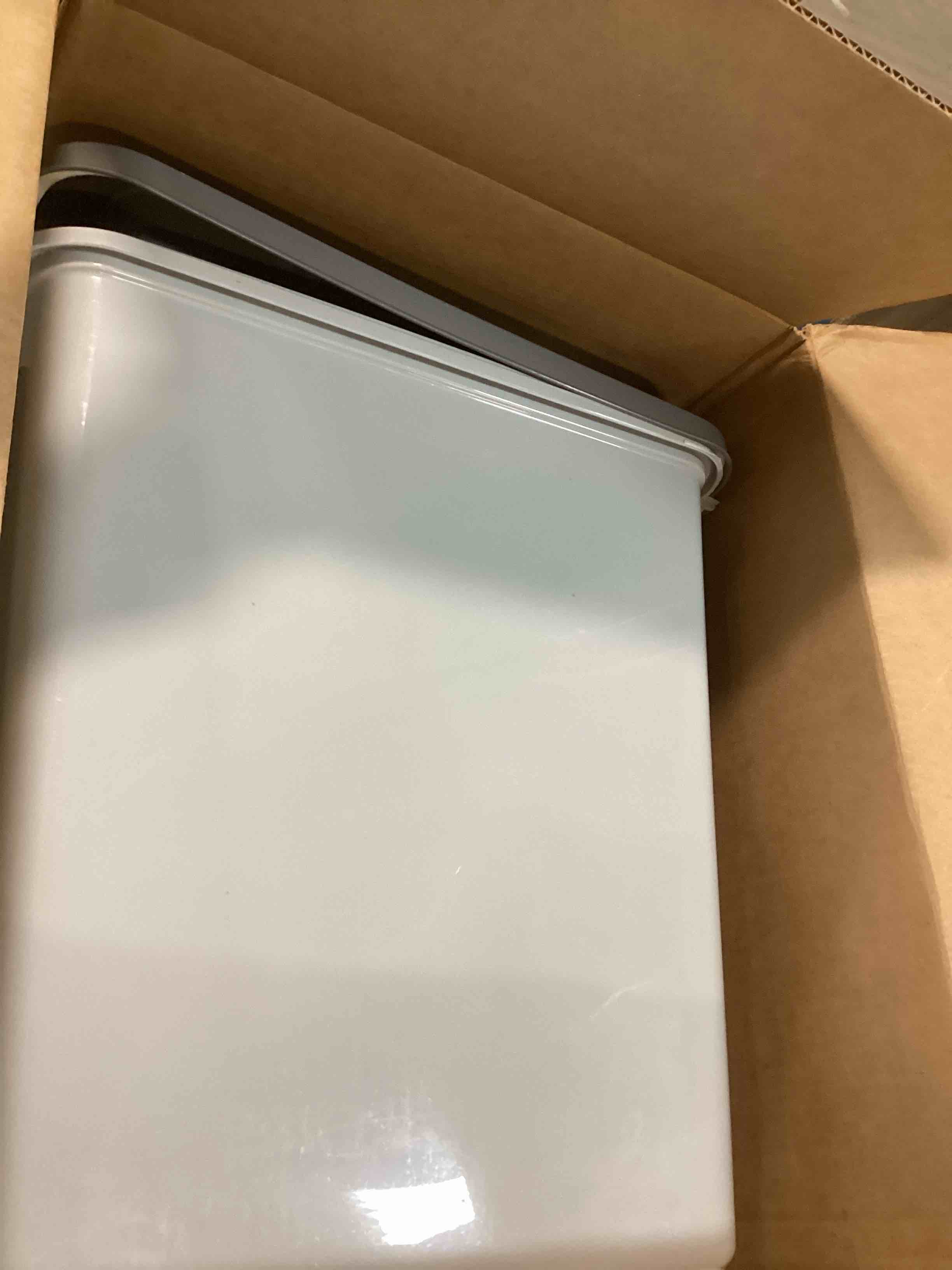 IRIS USA Dog Food Storage Container with Wheels, Airtight Lid, 2Cup