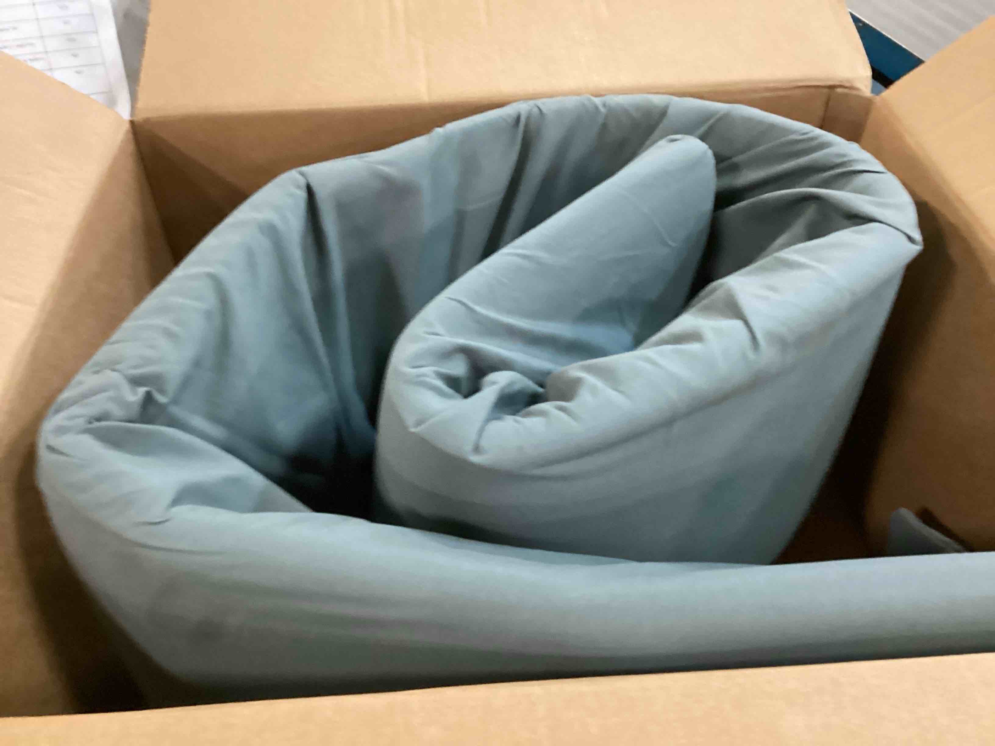 https://s3.amazonaws.com/lotting-images-prod/bidfta/PPE00160184_1729659840164.jpeg