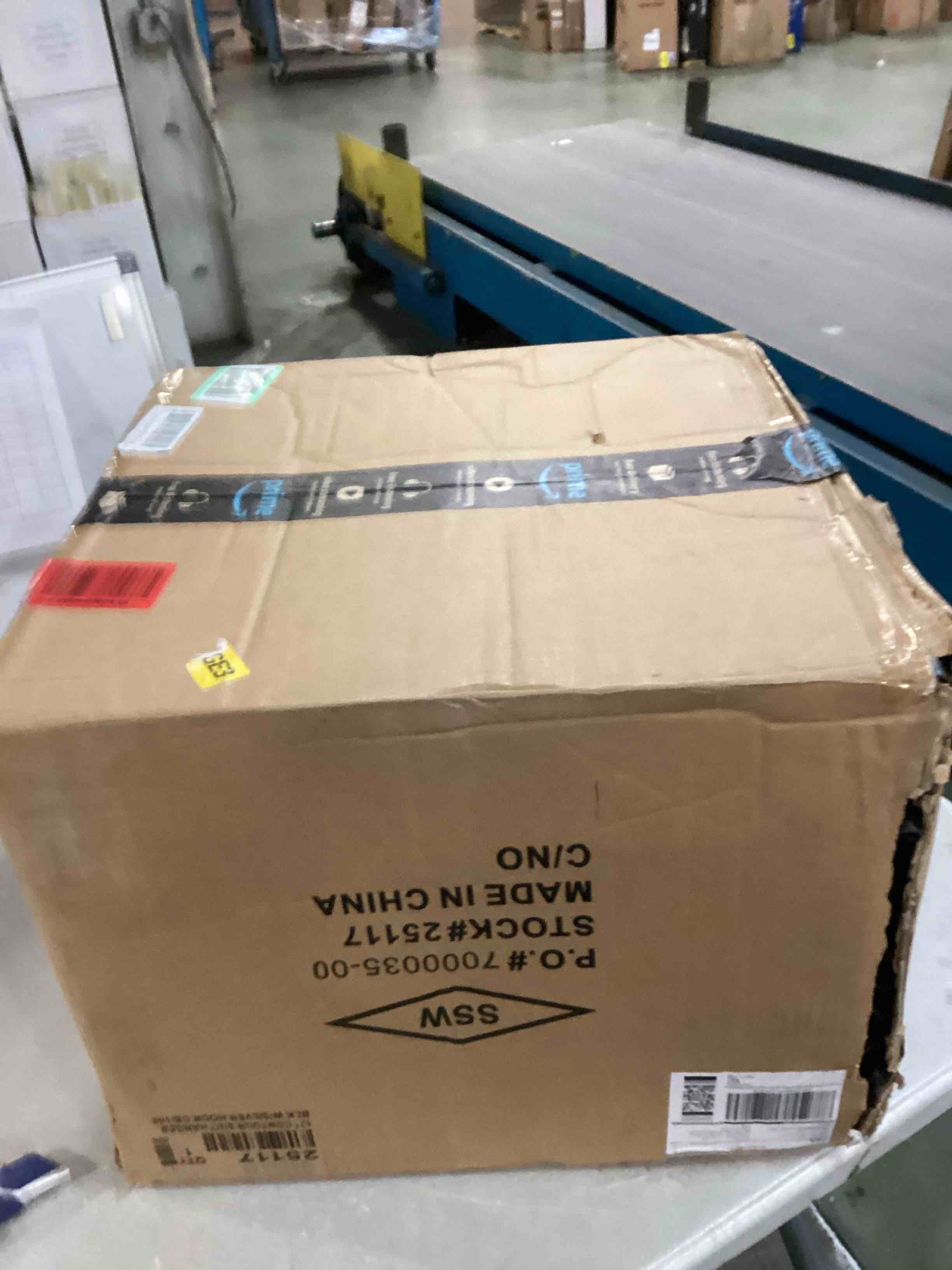 https://s3.amazonaws.com/lotting-images-prod/bidfta/PPE00160185_1729659639450.jpeg