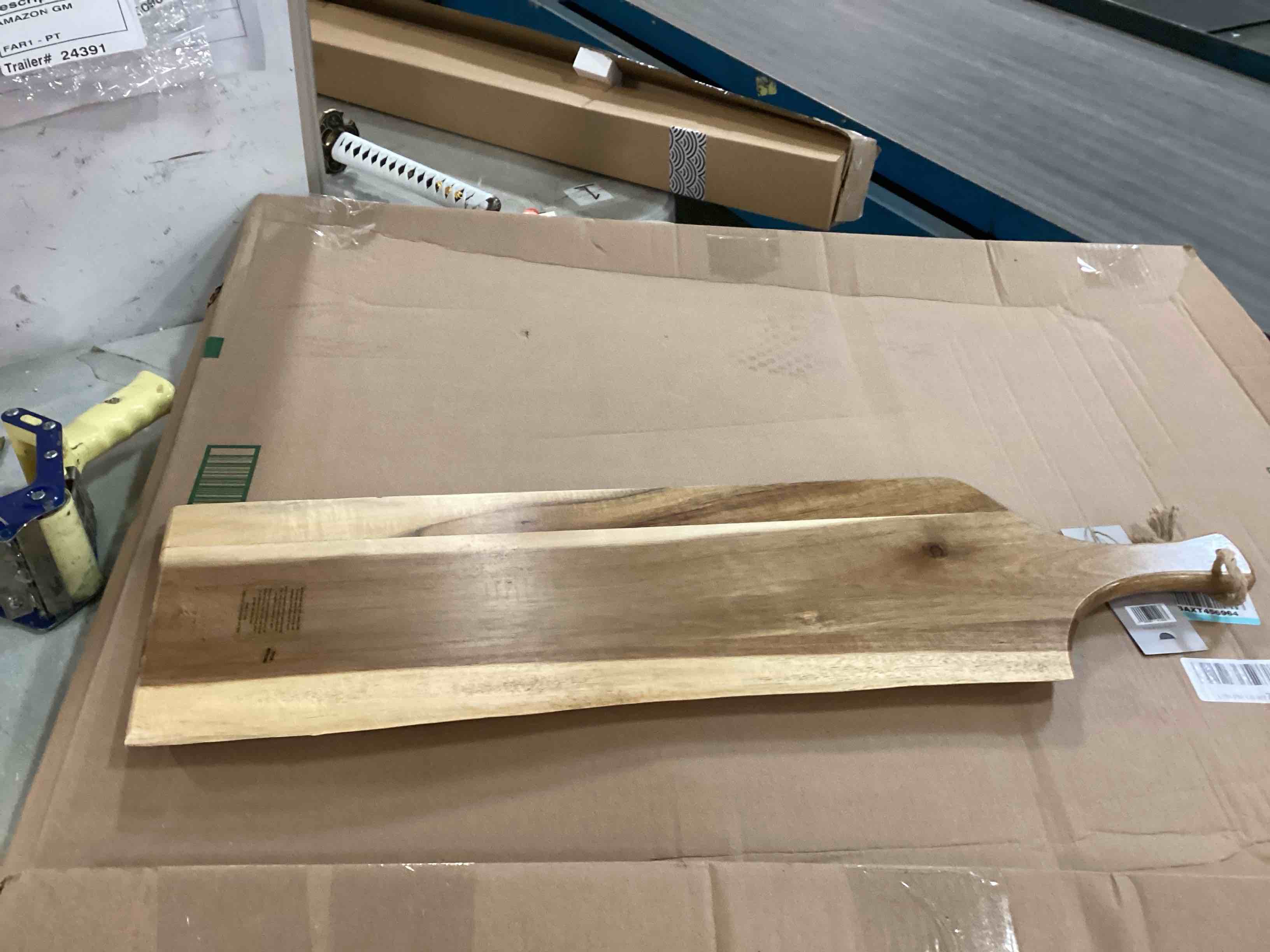 https://s3.amazonaws.com/lotting-images-prod/bidfta/PPE00160442_1729569381552.jpeg