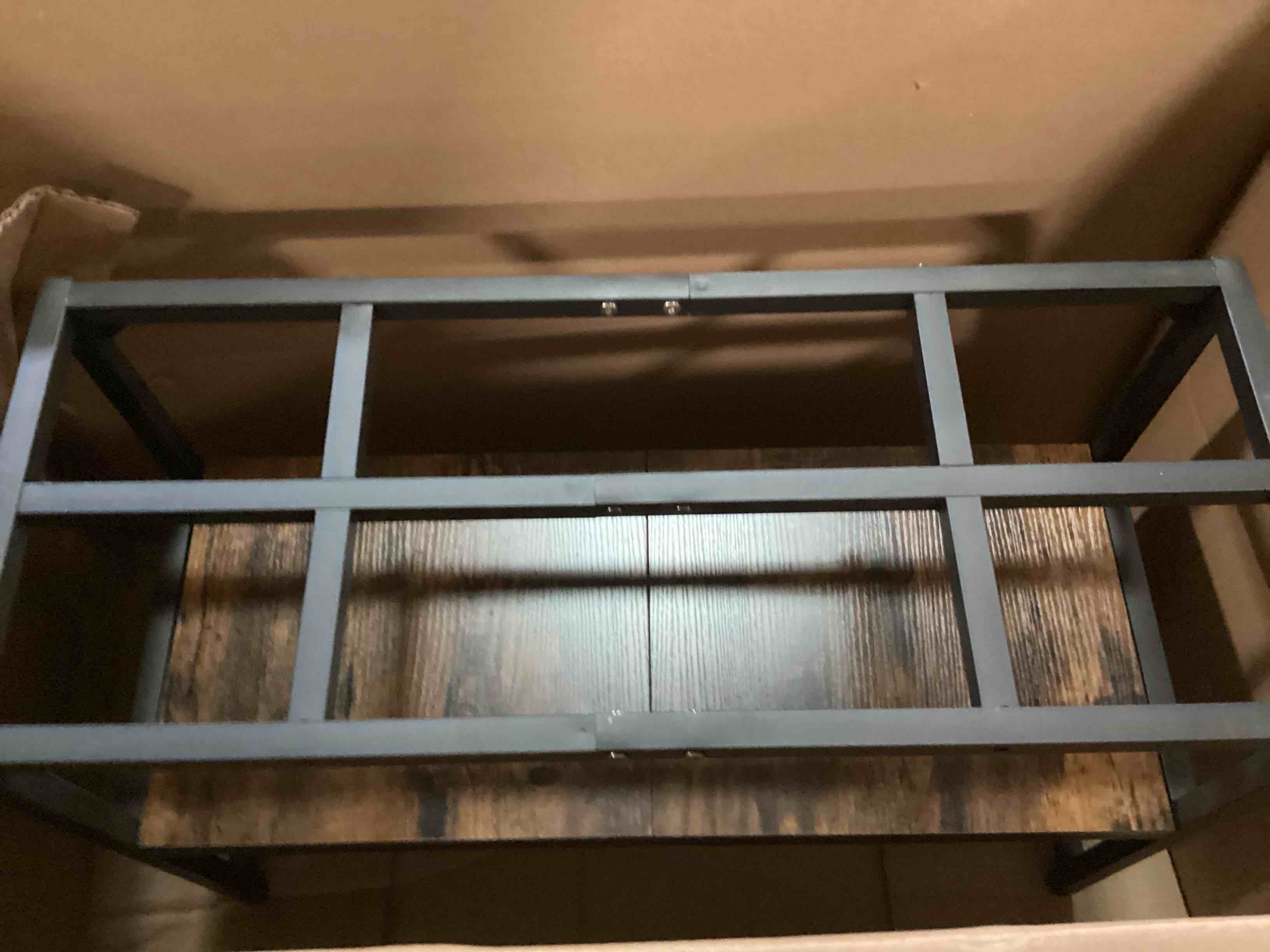 https://s3.amazonaws.com/lotting-images-prod/bidfta/PPE00160448_1729568702863.jpeg