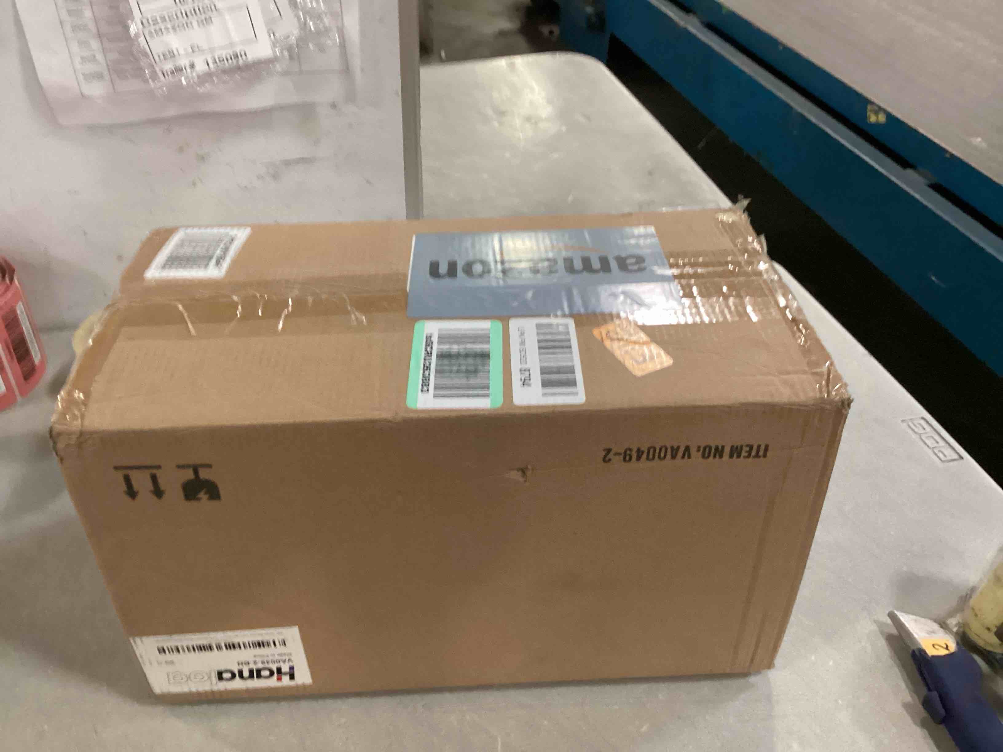 https://s3.amazonaws.com/lotting-images-prod/bidfta/PPE00160525_1729556668806.jpeg