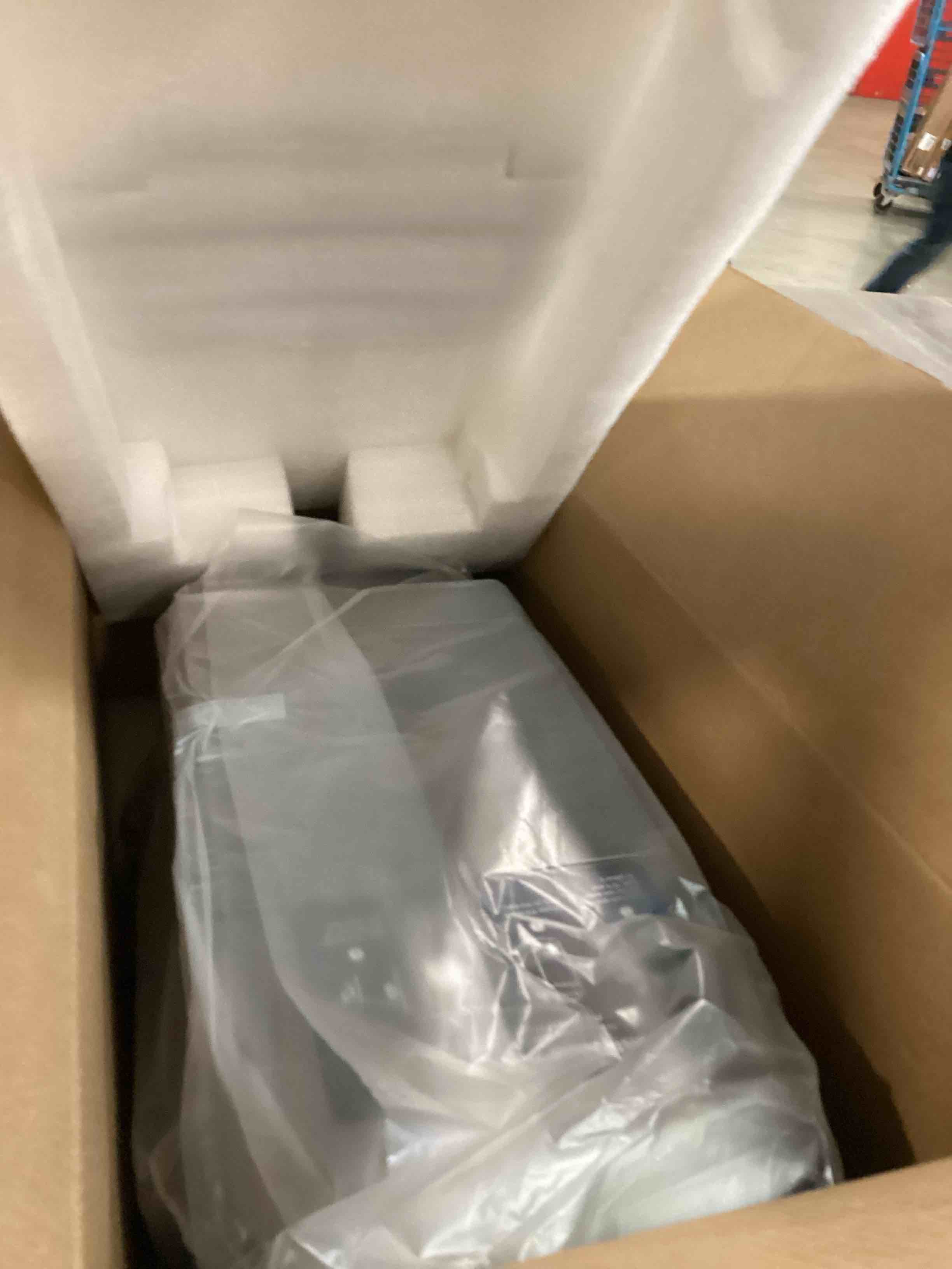 https://s3.amazonaws.com/lotting-images-prod/bidfta/PPE00160542_1729554674144.jpeg