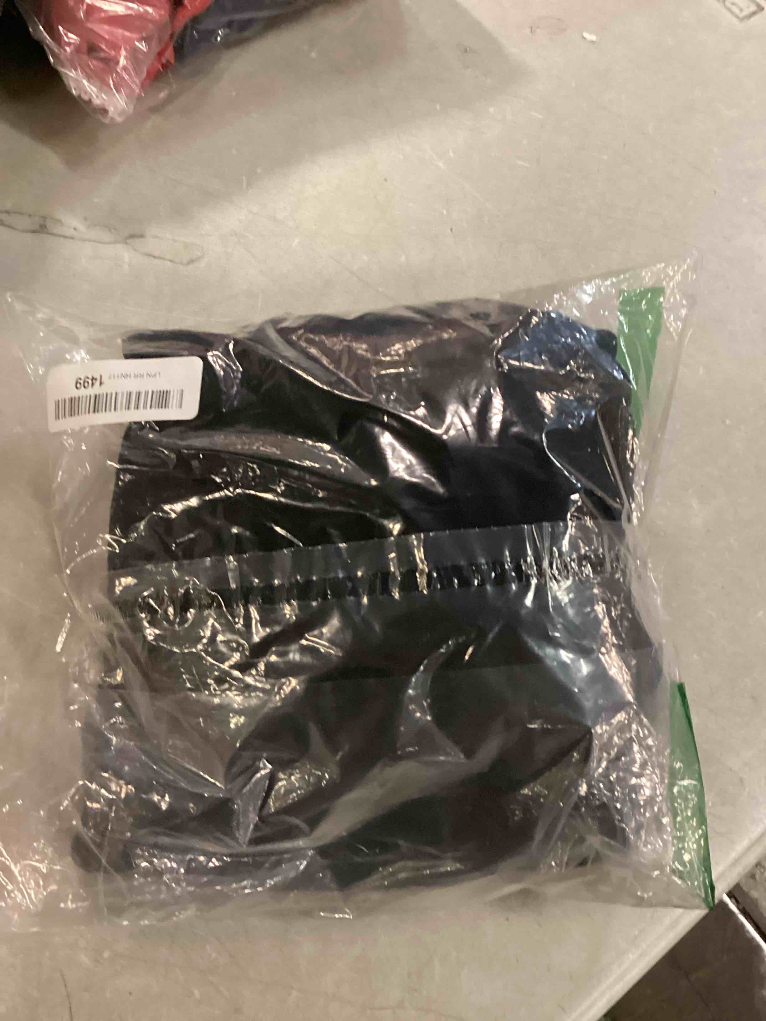 https://s3.amazonaws.com/lotting-images-prod/bidfta/PPE00160685_1729307774398.jpeg
