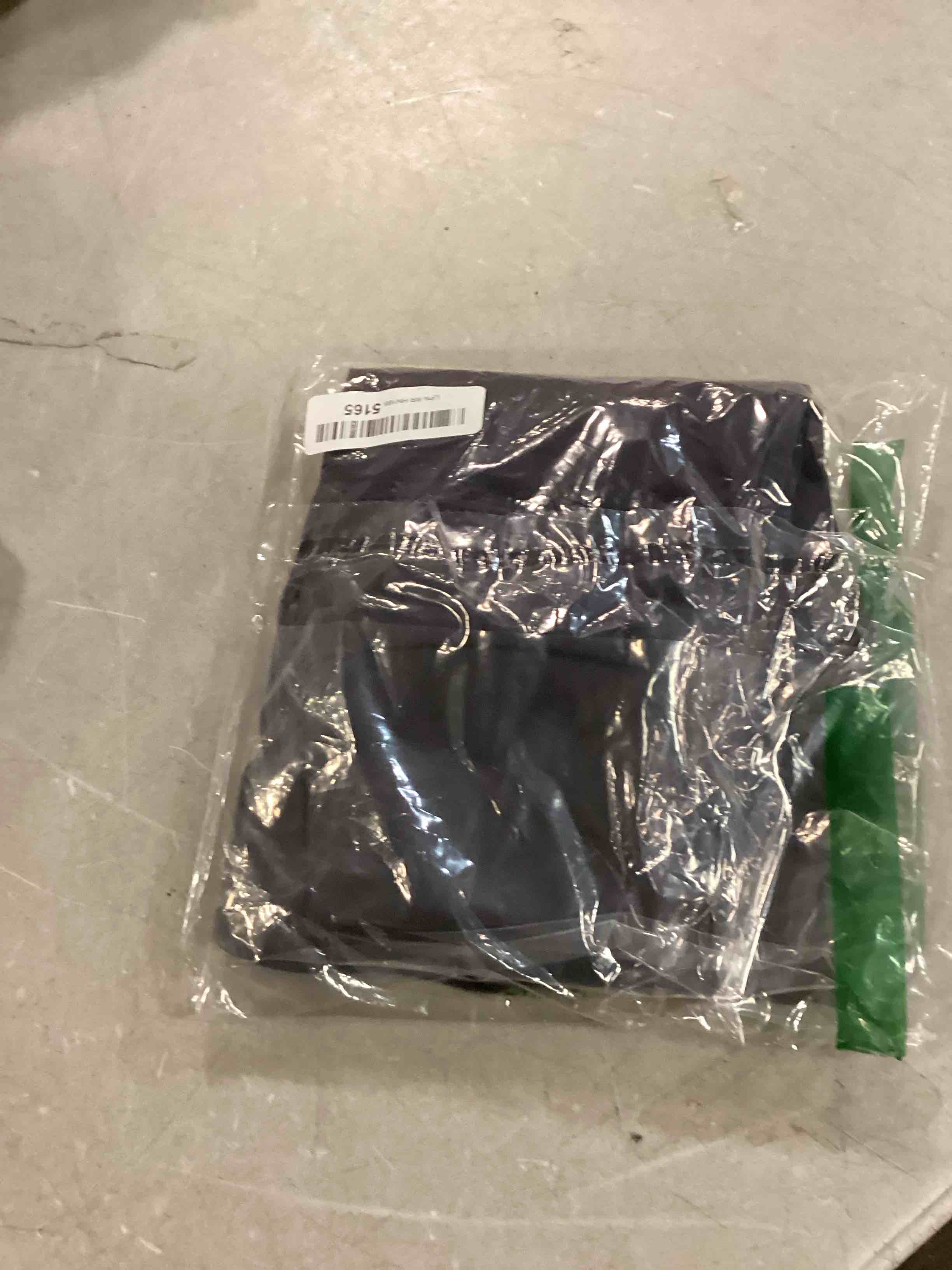 https://s3.amazonaws.com/lotting-images-prod/bidfta/PPE00160702_1729305774437.jpeg
