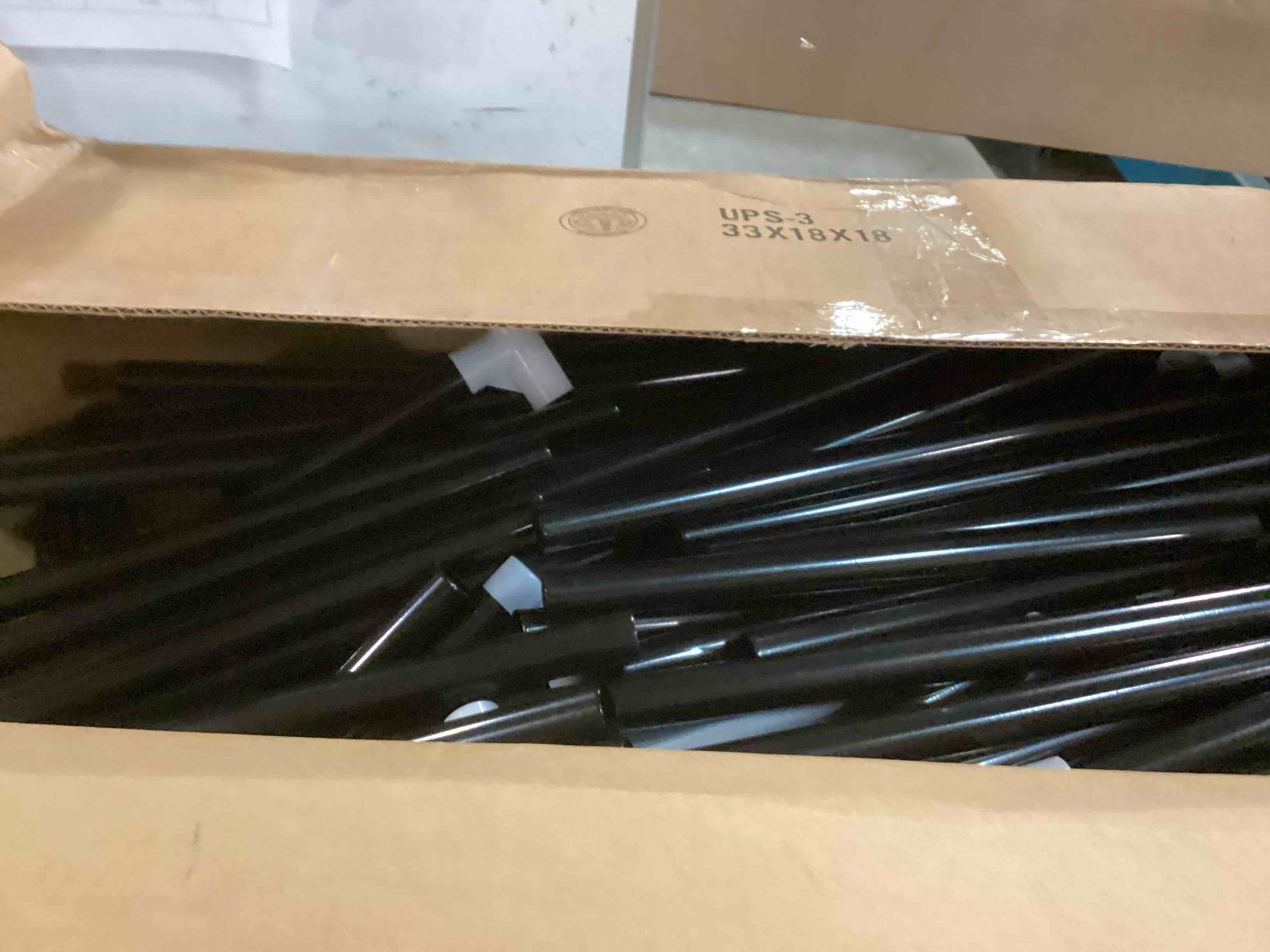 https://s3.amazonaws.com/lotting-images-prod/bidfta/PPE00161311_1729039926731.jpeg