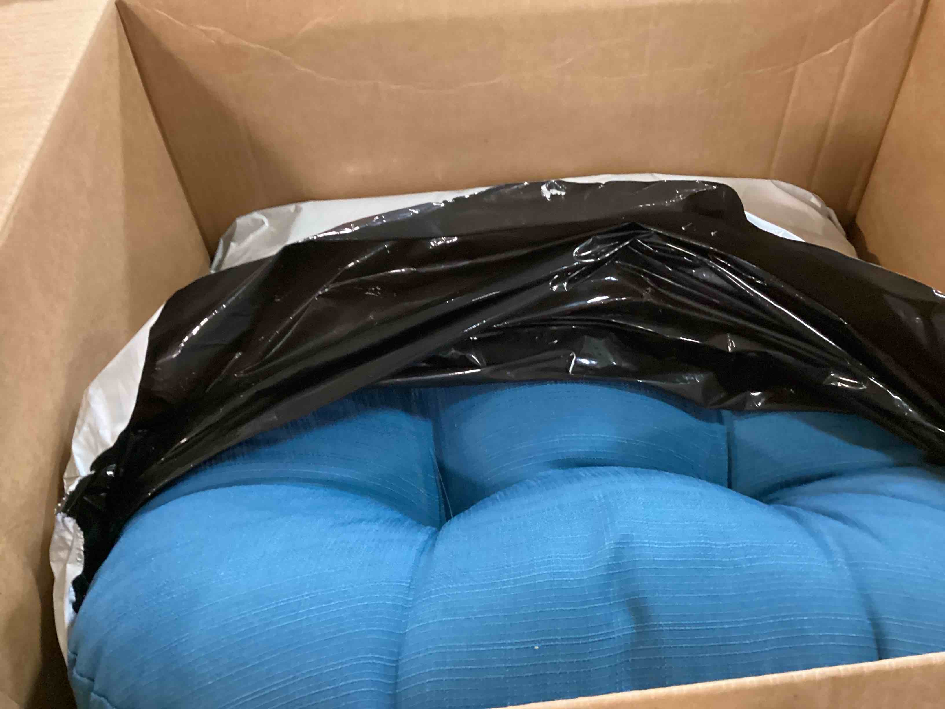 https://s3.amazonaws.com/lotting-images-prod/bidfta/PPE00161915_1728604866495.jpeg